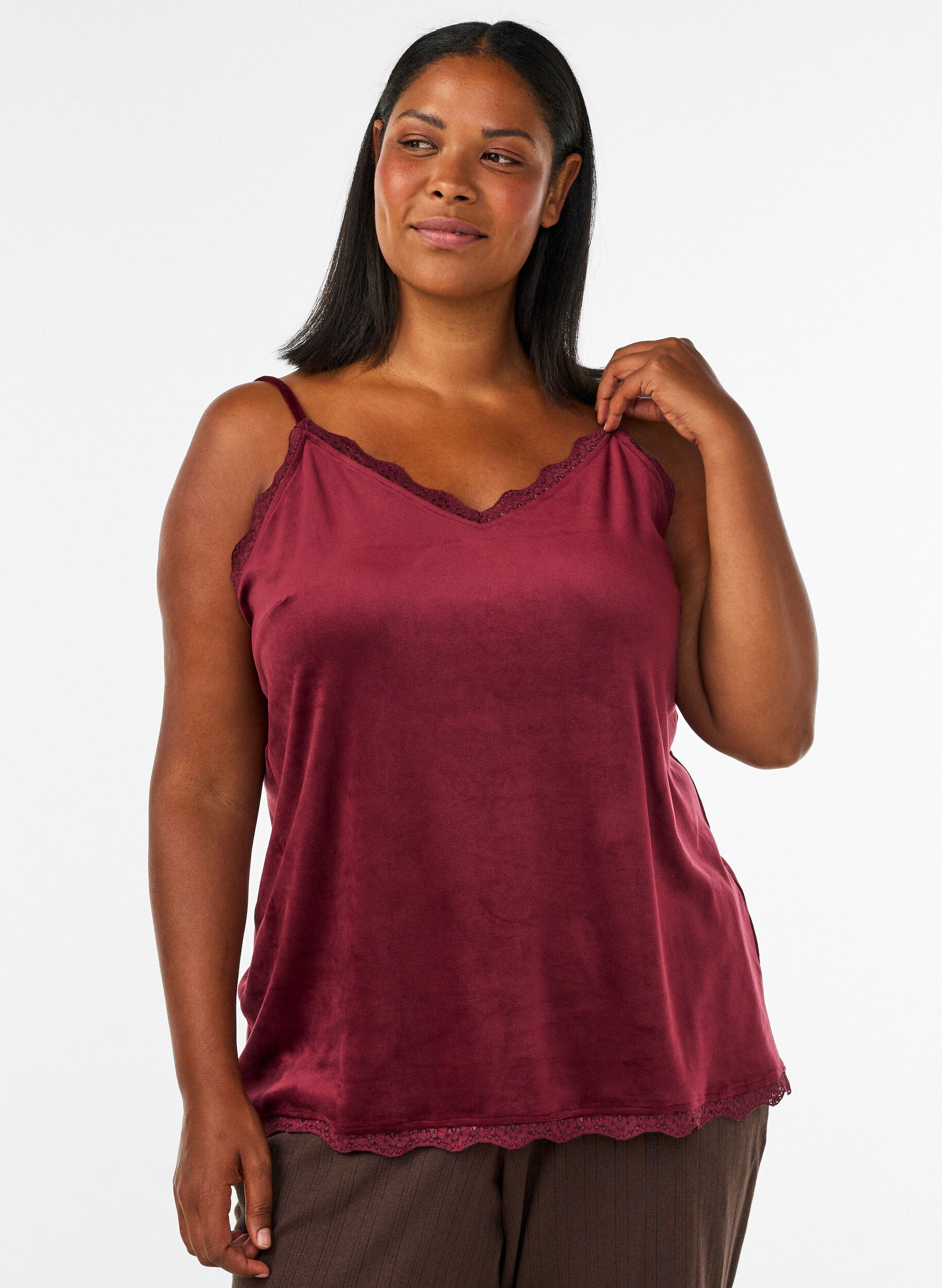 Top aus Velours mit Spitzen, Rot, Model