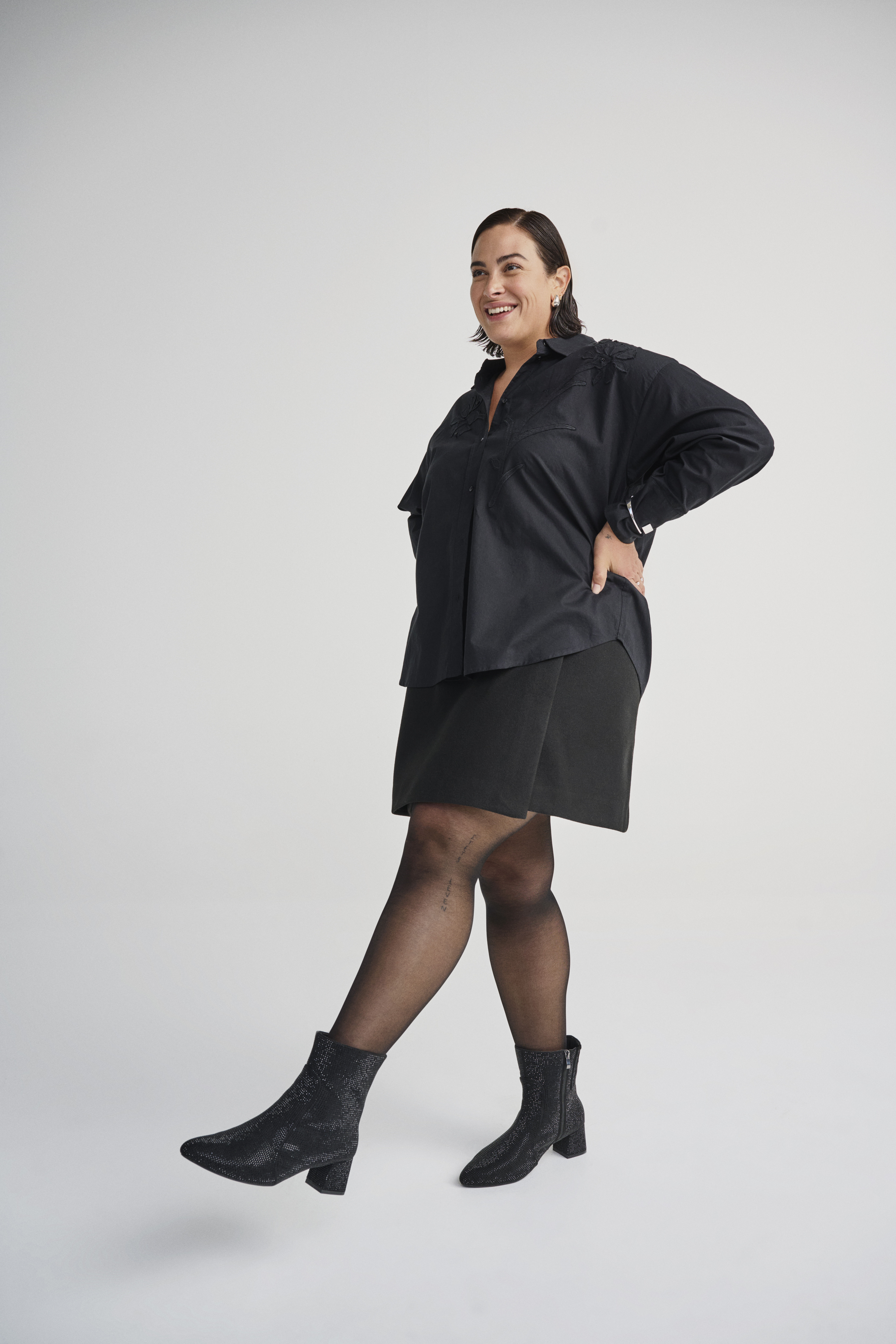 Zizzi Stiefel mit Strasssteinen, , Model