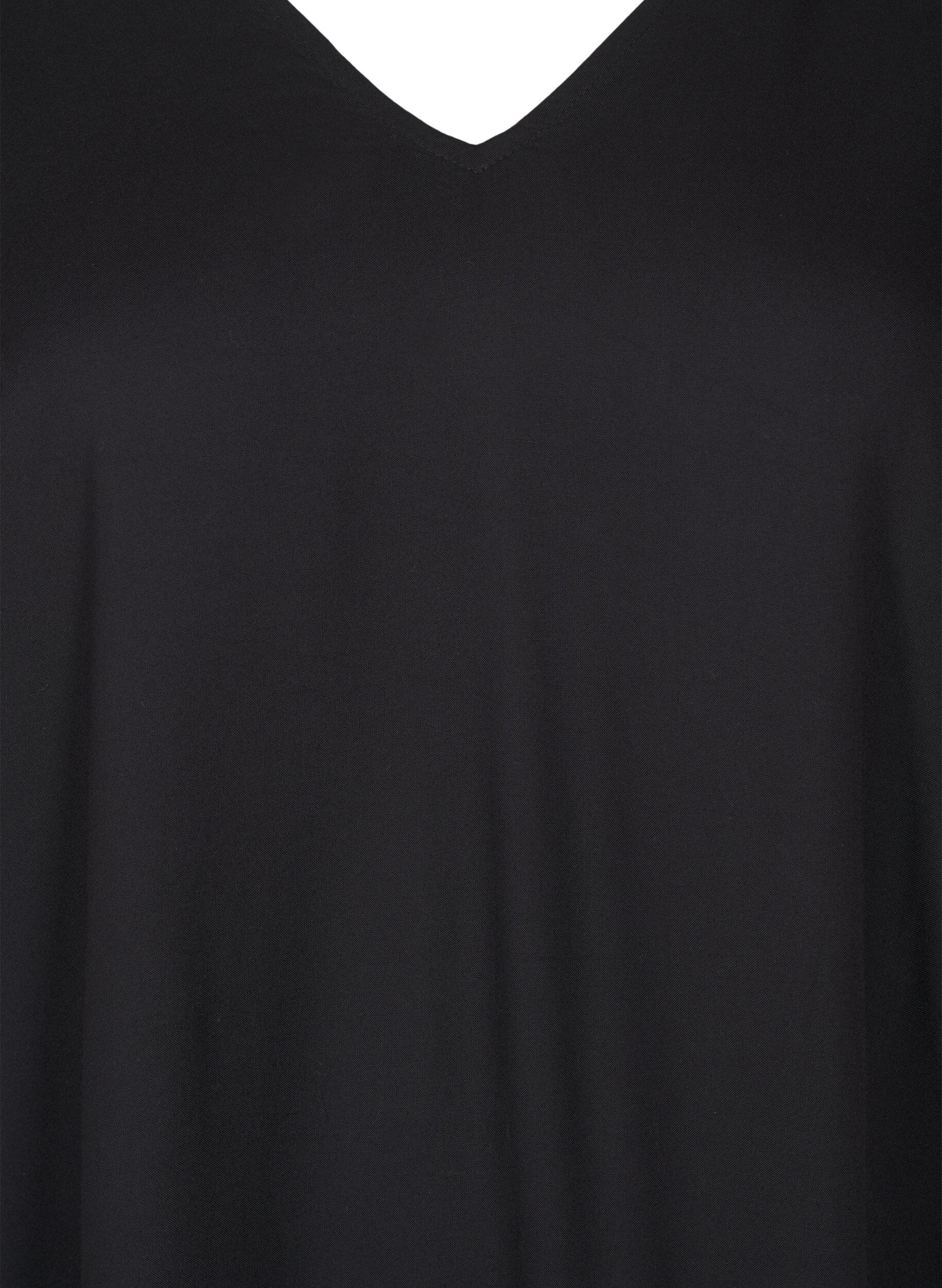 Zizzi Robe de plage en viscose avec d&eacute;tail aux &eacute;paules, Noir, Packshot image number 2