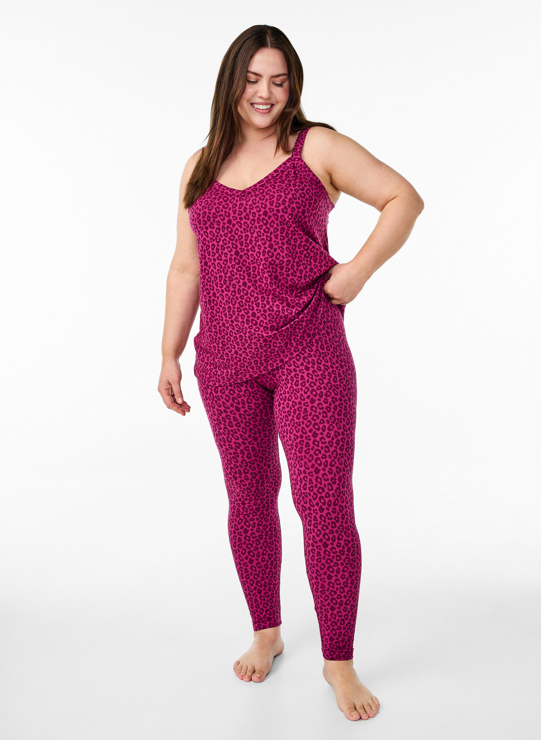 Zizzi Haut de nuit &agrave; bretelles et col en V, Rose, Model image number 1