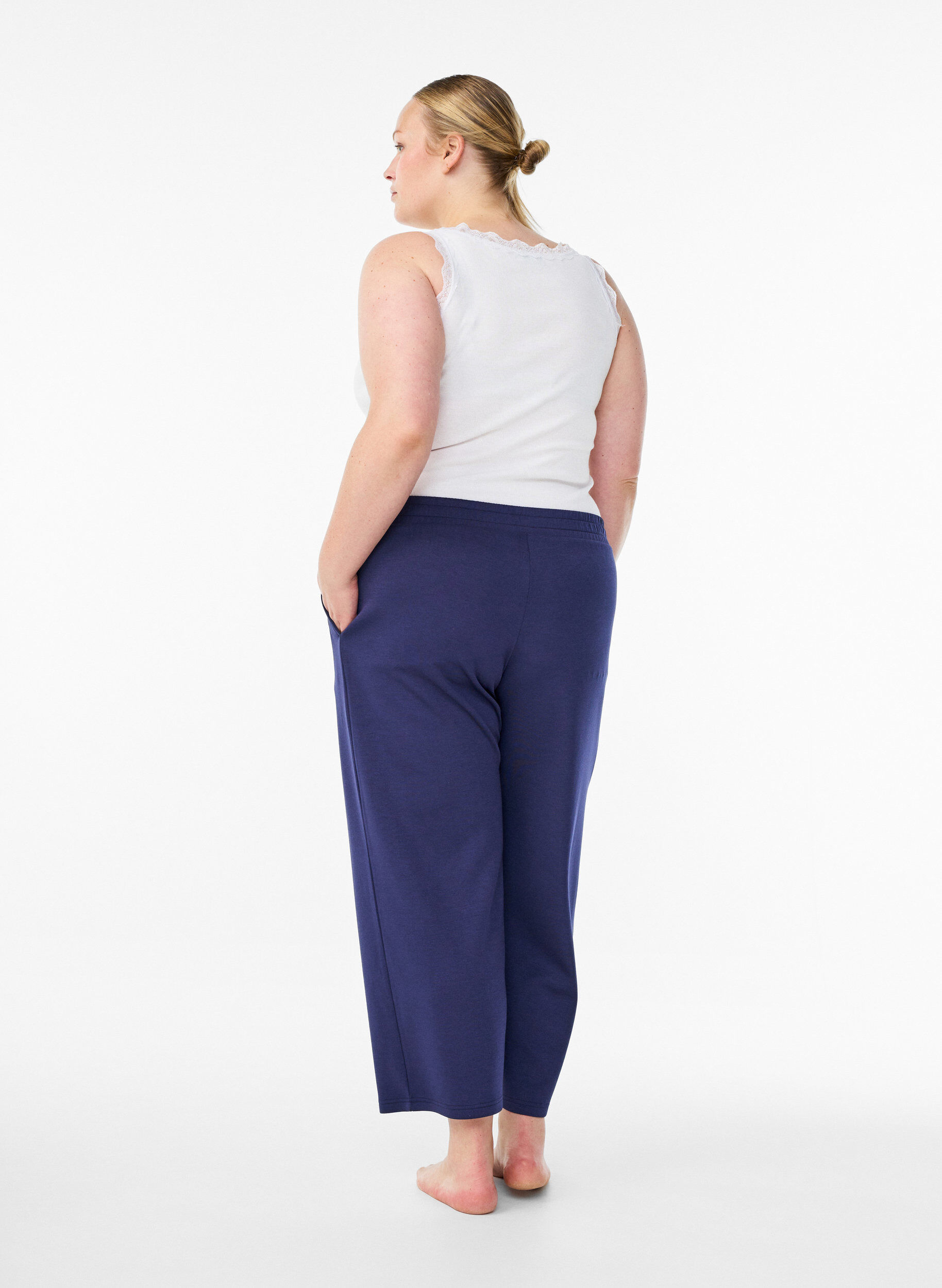 Zizzi 7/8-Hose aus Modal-Mischung mit Taschen, Blau, Model image number 1