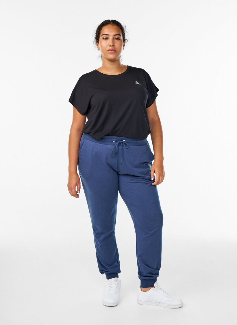 Pantalon de surv&ecirc;tement ample avec poches, Bleu, Model image number 0