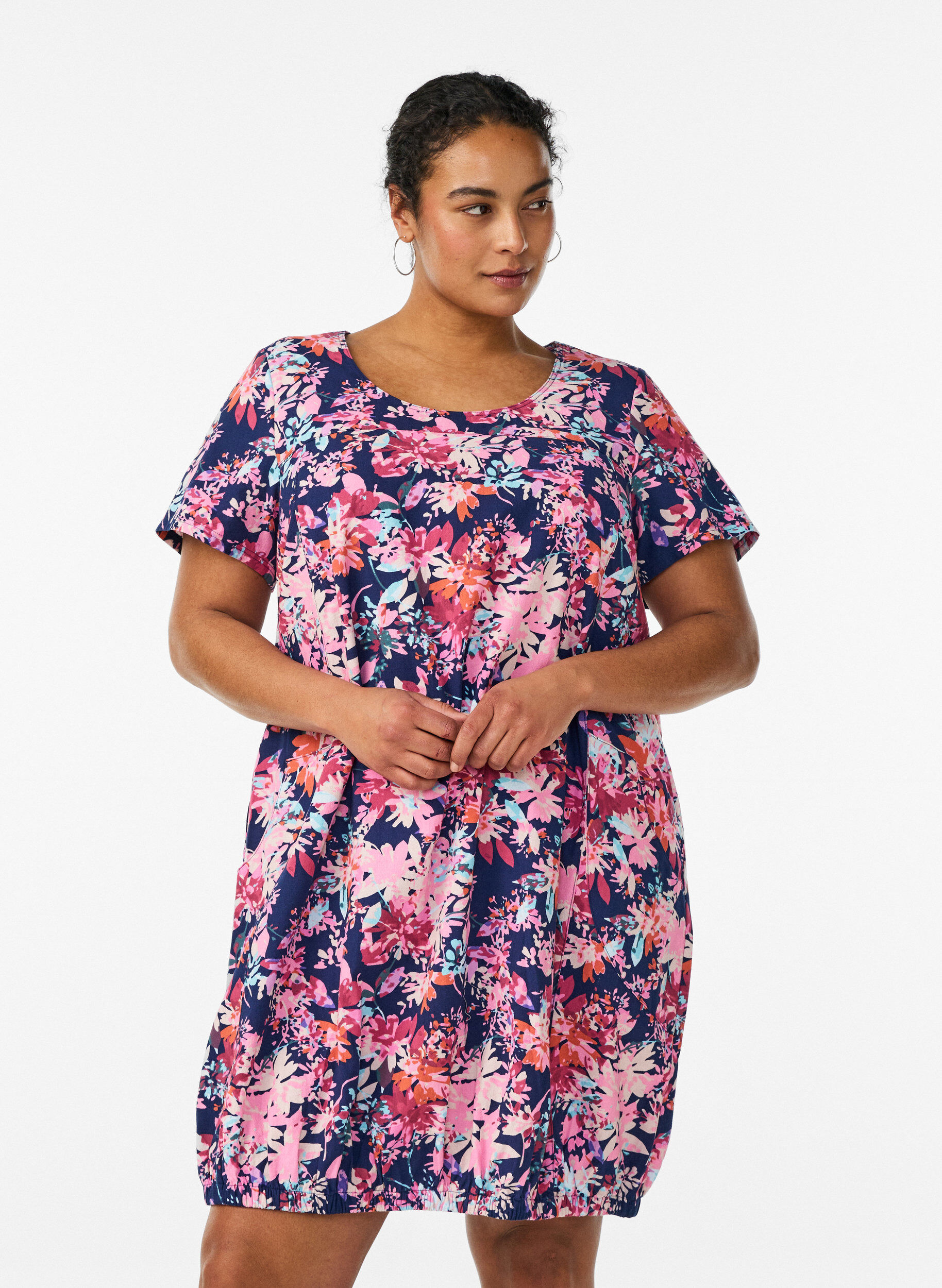 Robe en coton &agrave; manches courtes avec imprim&eacute;, Bleu, Model