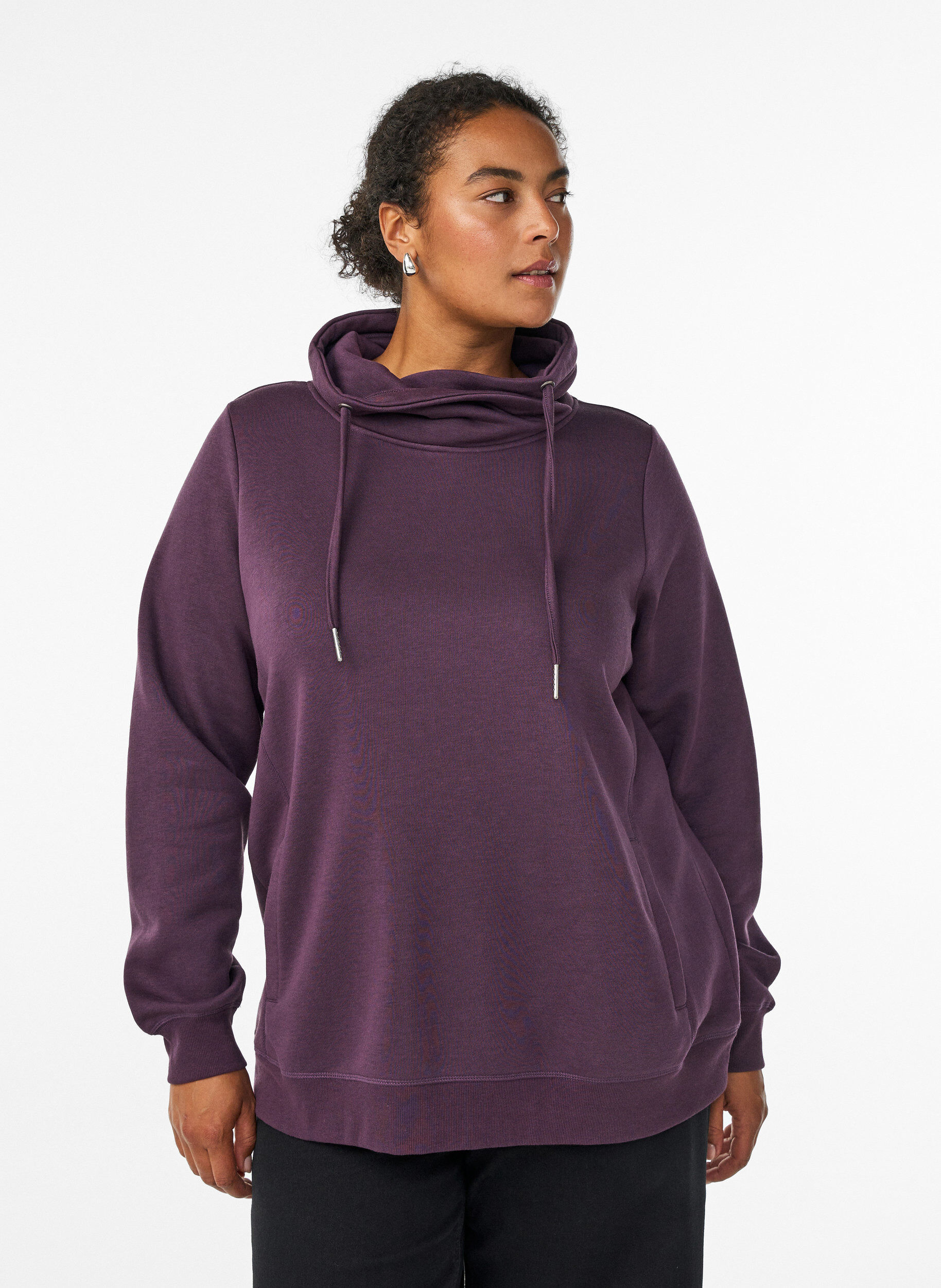 Zizzi Sweat &agrave; col montant et poches, Violet, Model image number 0