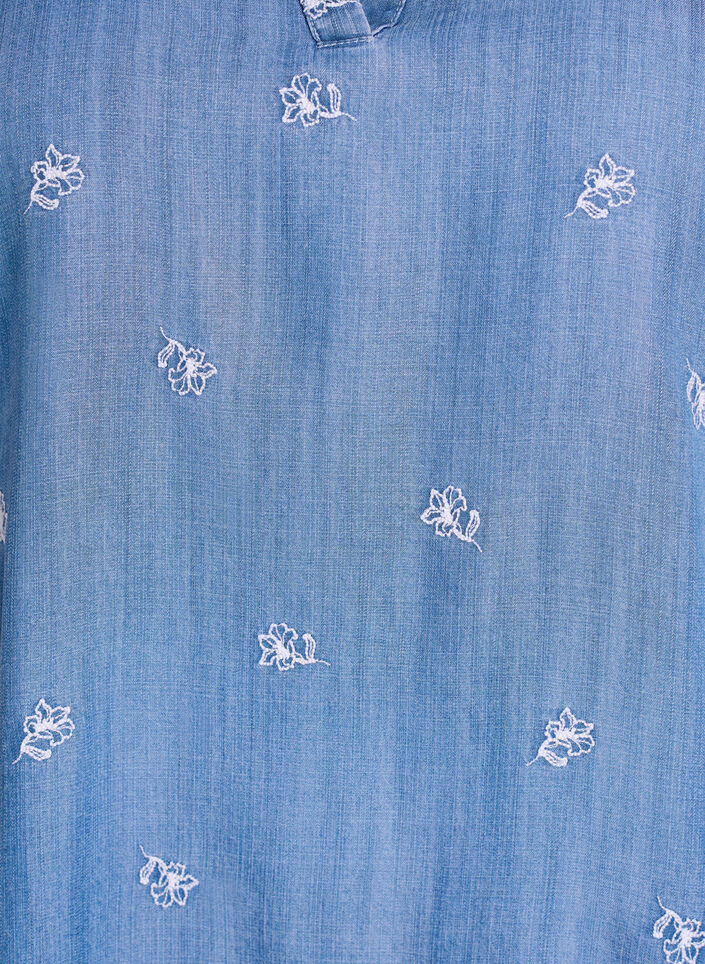 Robe en lyocell avec un aspect denim et des fleurs brod&eacute;es, Bleu Clair, Packshot image number 2