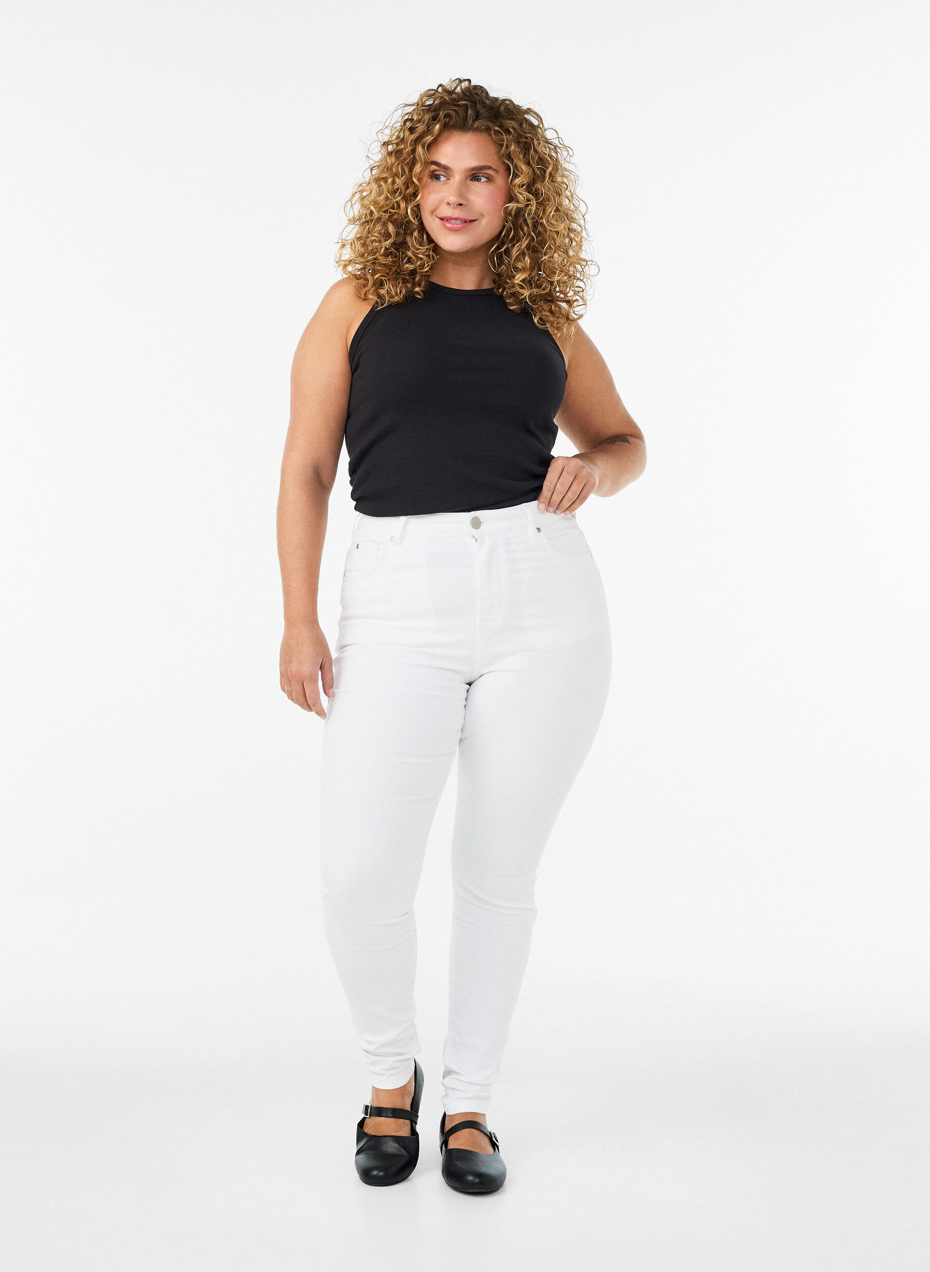 Amy Super Slim Fit Jeans mit hoher Taille, Wei&szlig;, Model