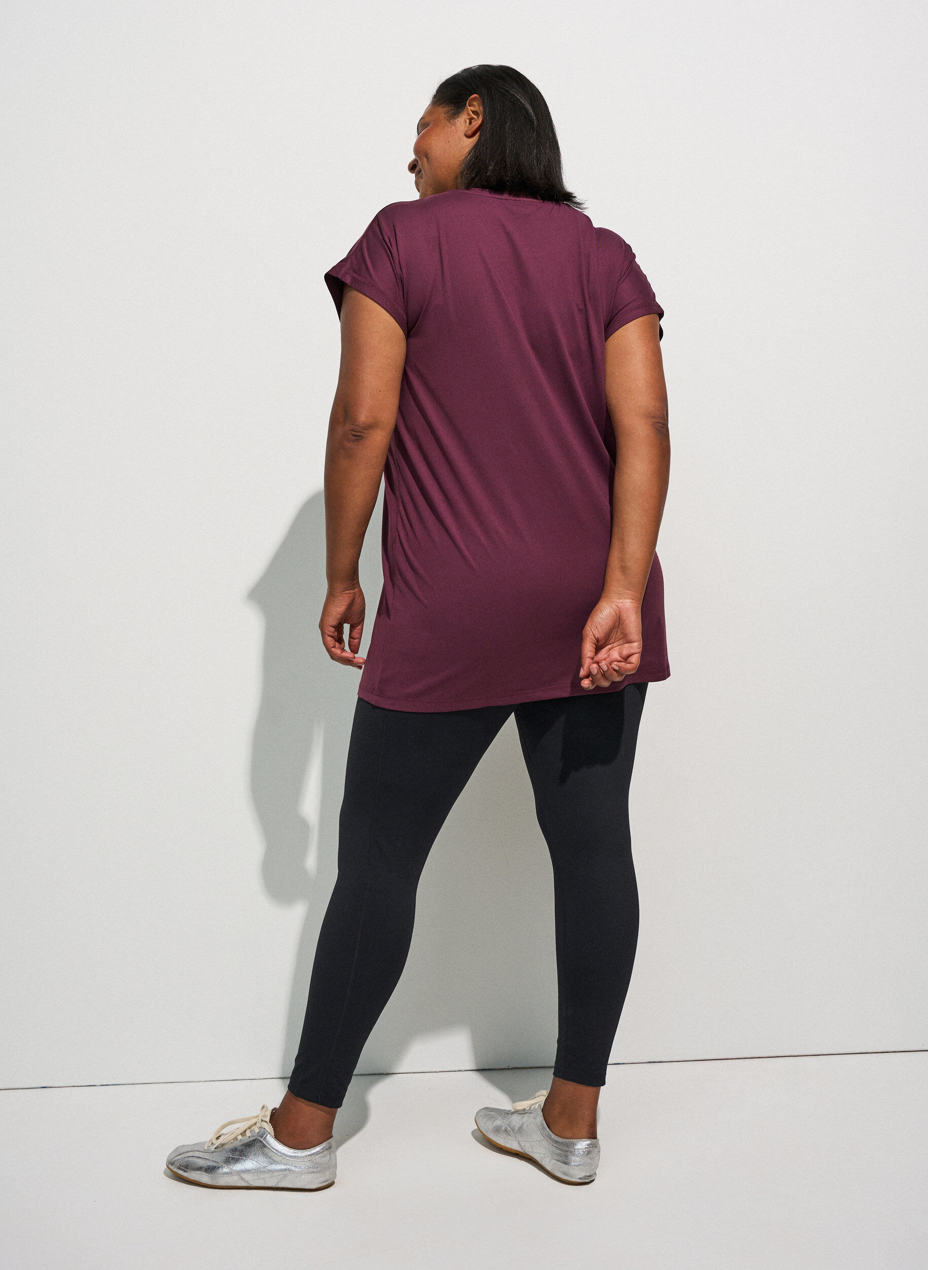 ZizziT-shirt long de sport, Bordeaux, Model image number 2