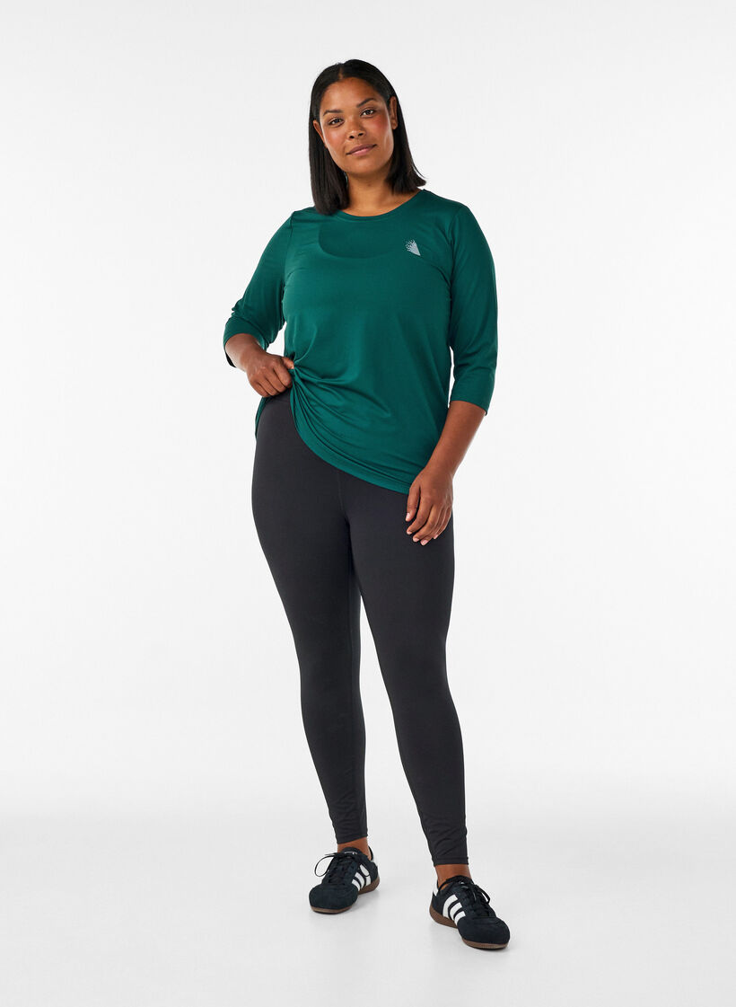 Sports top with 3/4 sleeves, Vert fonc&eacute;, Model image number 1