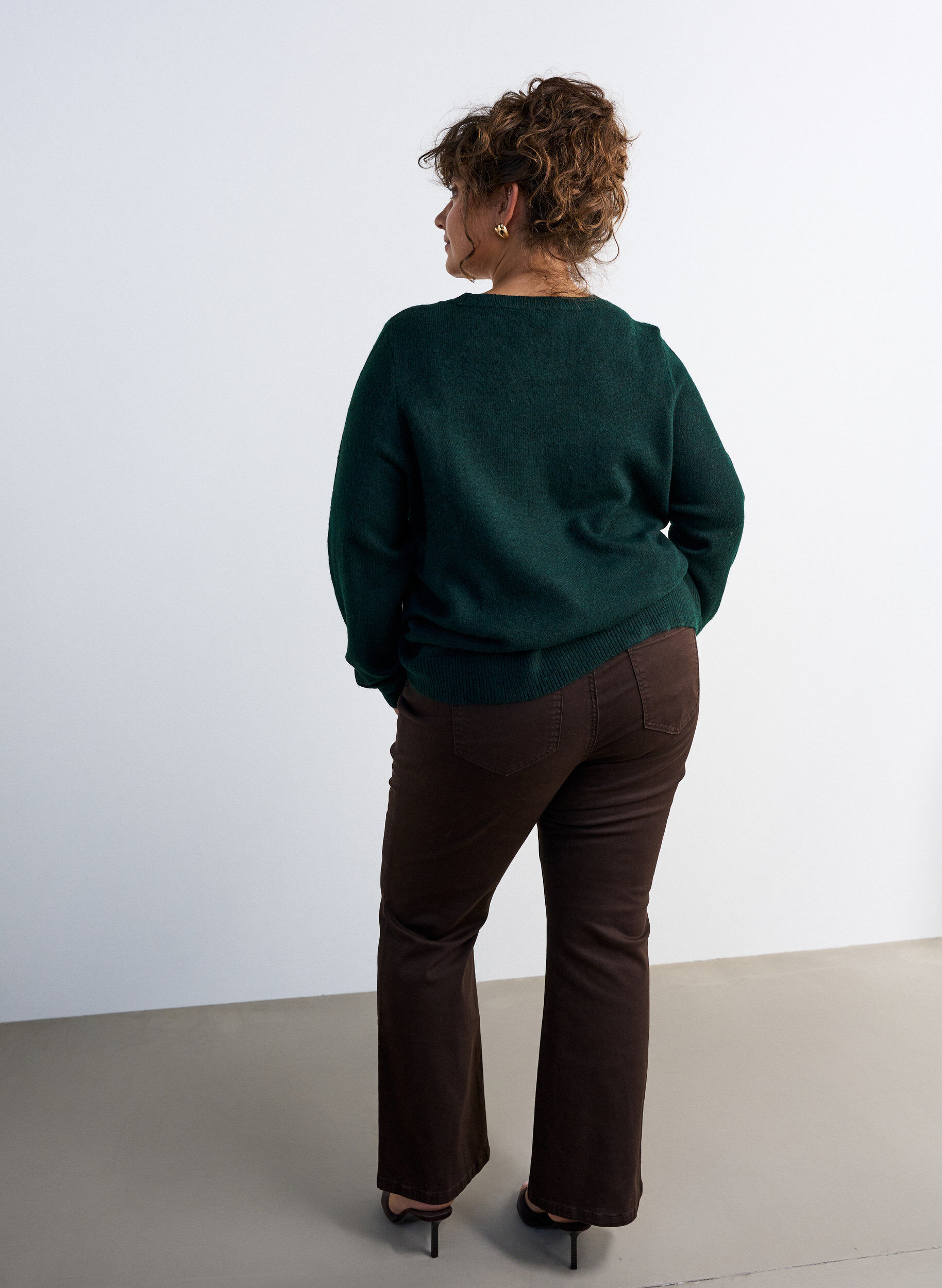 ZizziPull avec n&oelig;ud &agrave; paillettes, Vert fonc&eacute;, Model image number 2