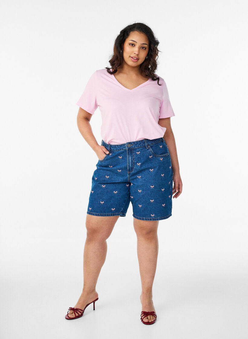 Kurz&auml;rmeliges T-Shirt mit V-Ausschnitt, Rot, Model image number 1