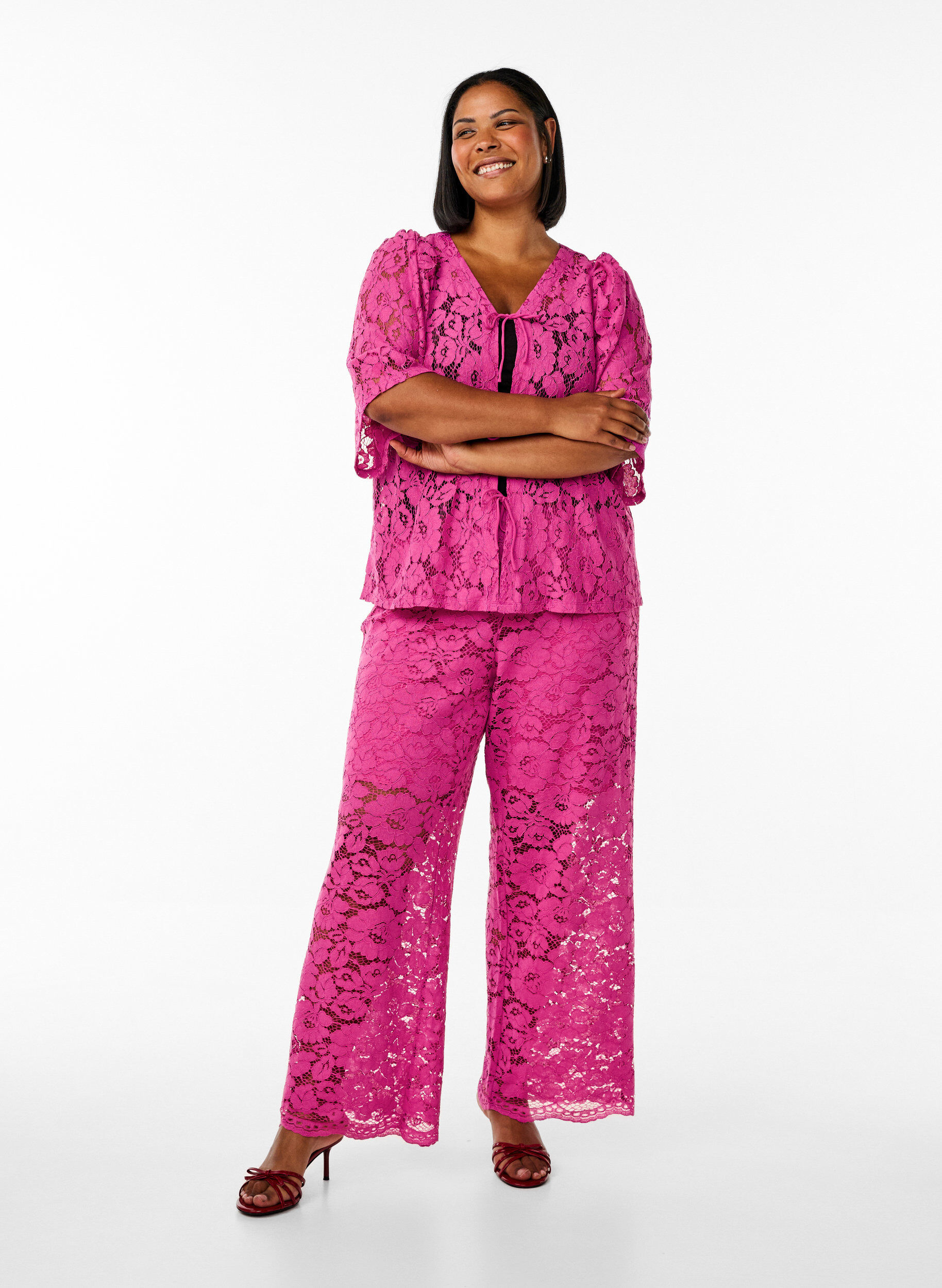 Zizzi Pantalon taille haute en dentelle et avec des poches, Rose, Model image number 0