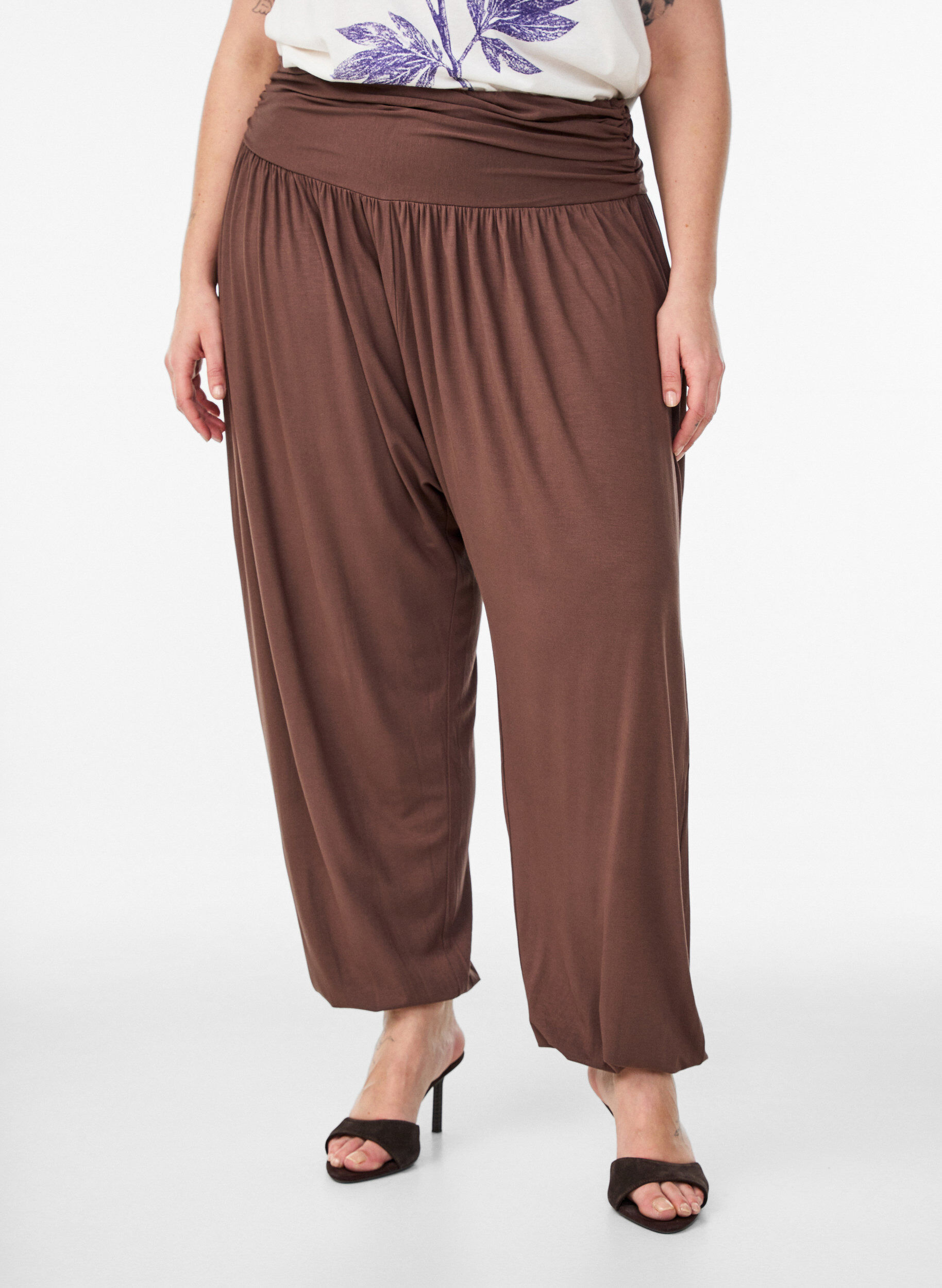 ZizziPantalon sarouel ample, Marron, Model image number 2
