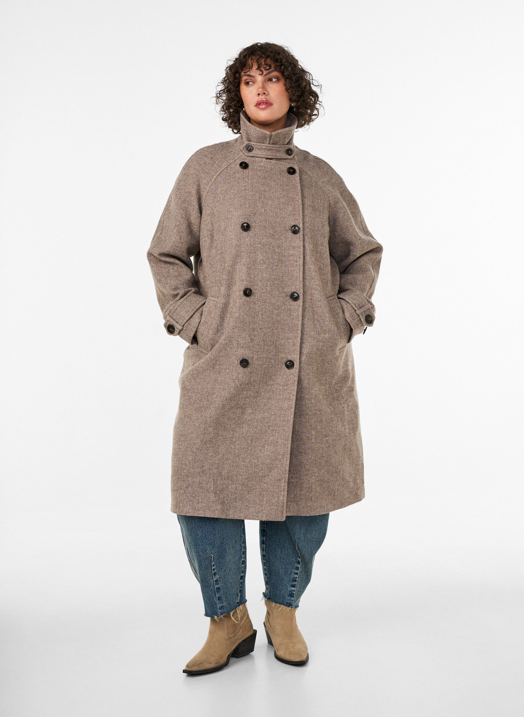 Manteau long en laine &agrave; col montant et double boutonnage, Marron, Model