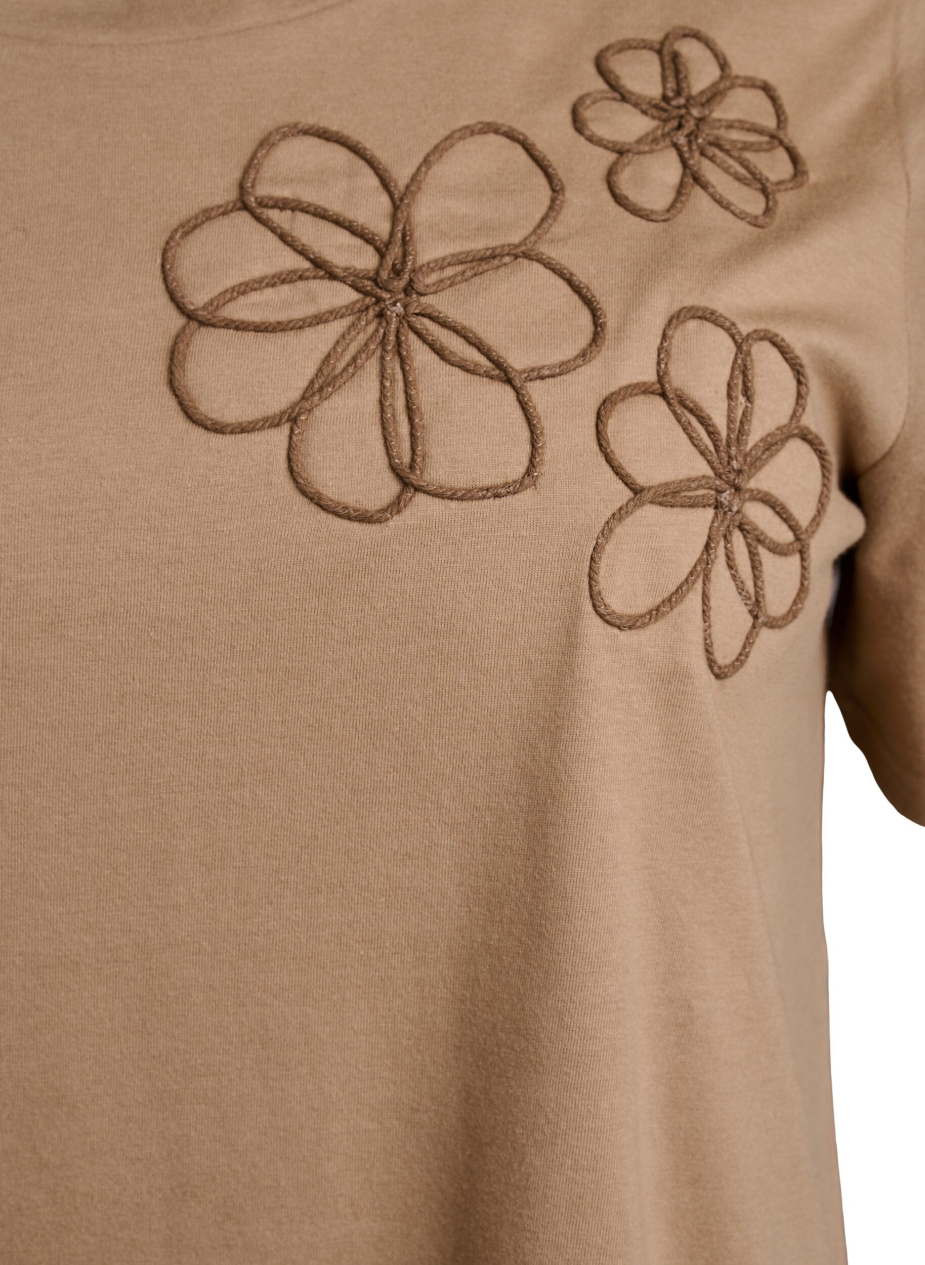 Zizzi T-Shirt mit dekorativen Details, Beige, Packshot image number 2
