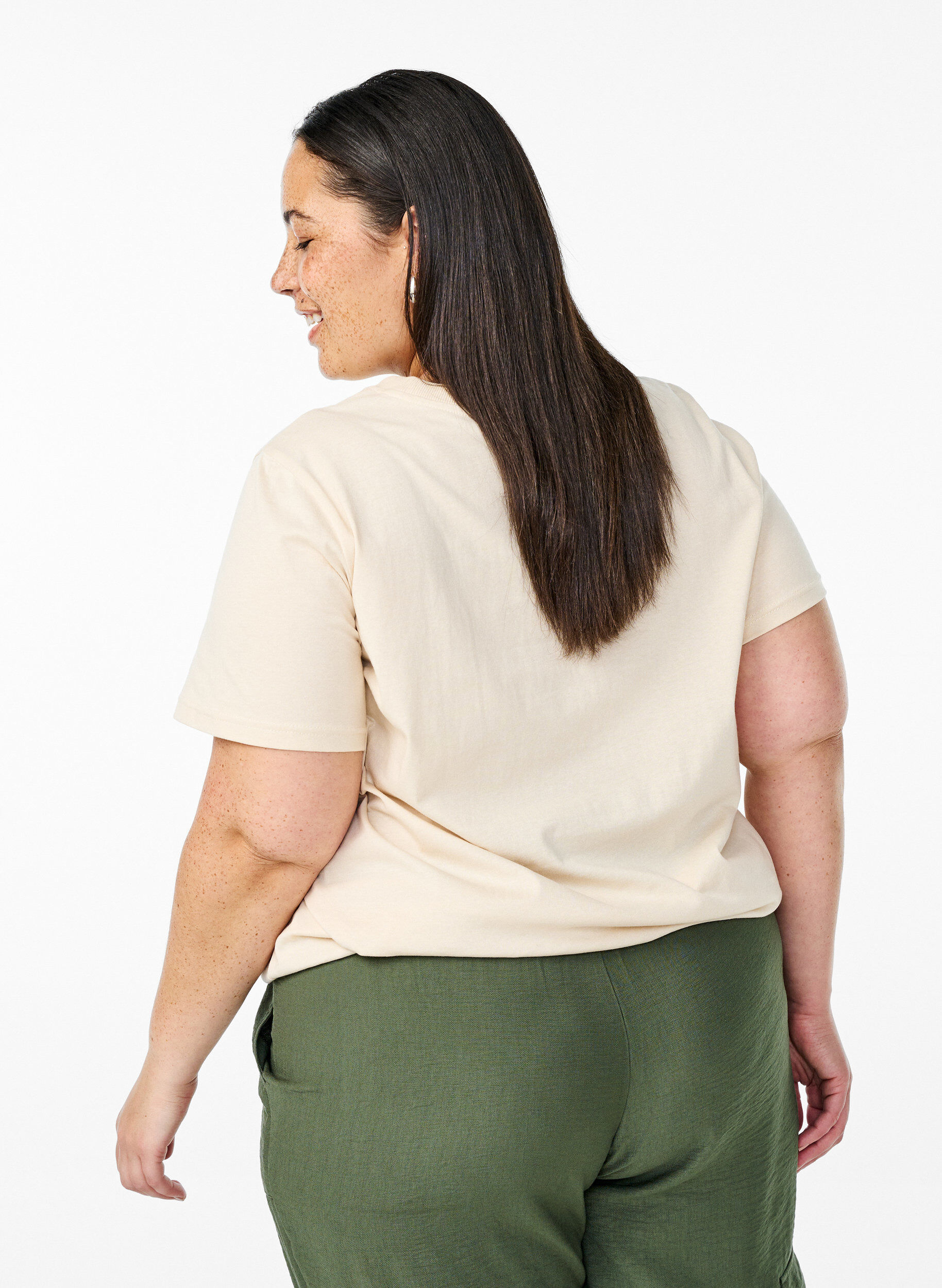 Zizzi T-Shirt aus Baumwolle mit Print, Beige, Model image number 2