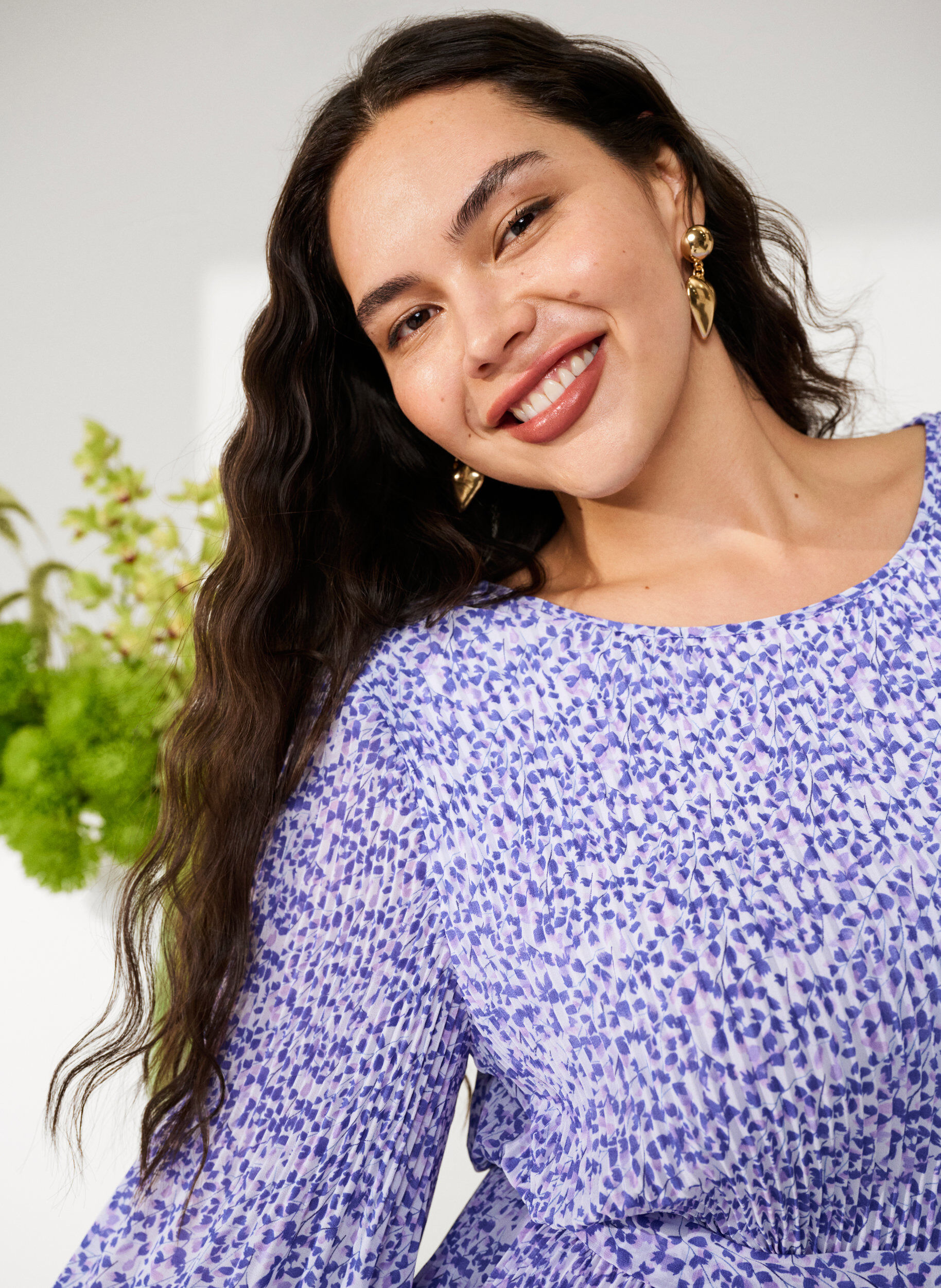 Zizzi Robe pliss&eacute;e florale avec cordon de serrage, Small Flower AOP, Image image number 0