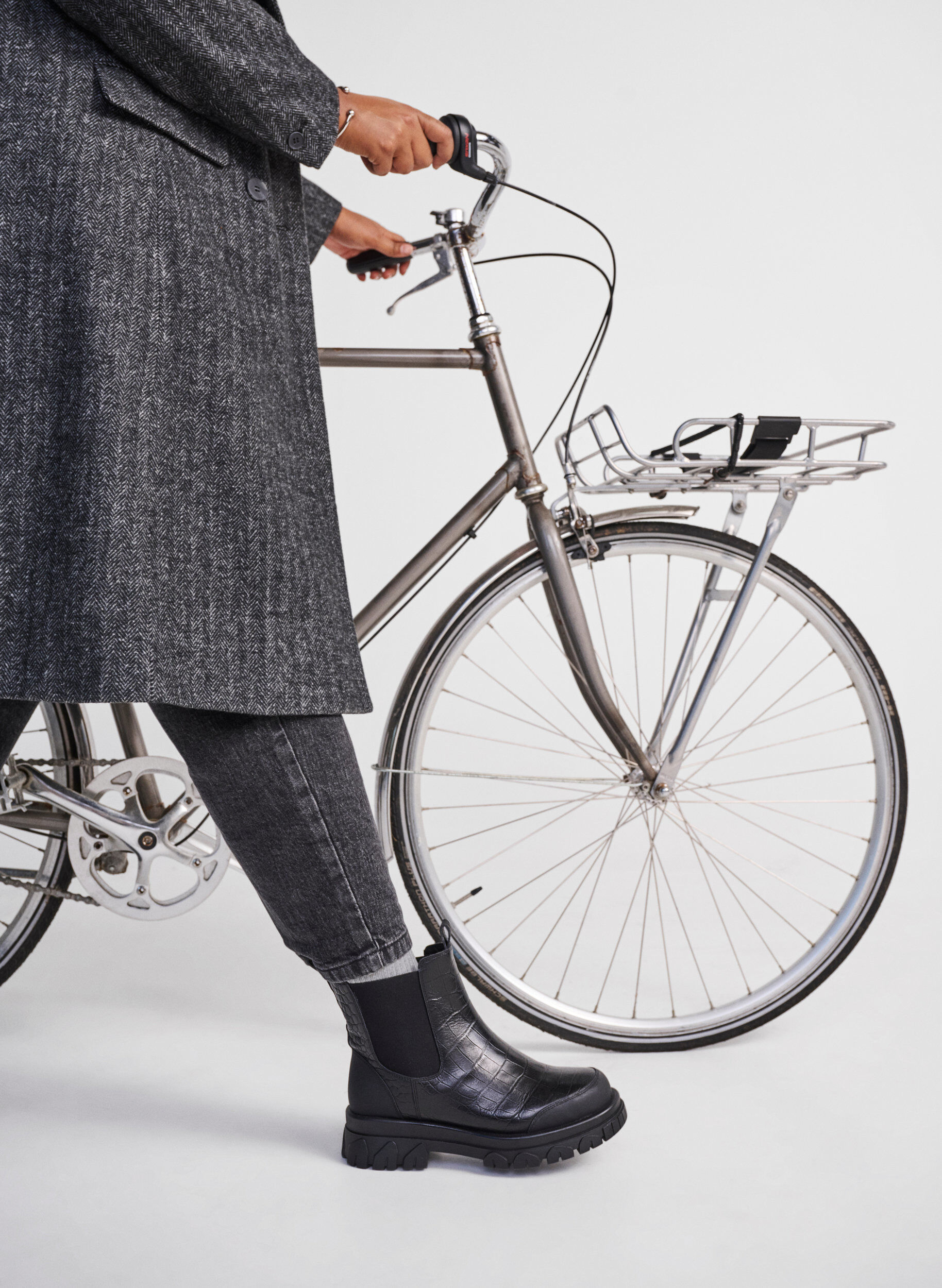 Zizzi Extra-Weite &ndash; Croco Chelsea-Stiefel aus Leder, Black, Image image number 0