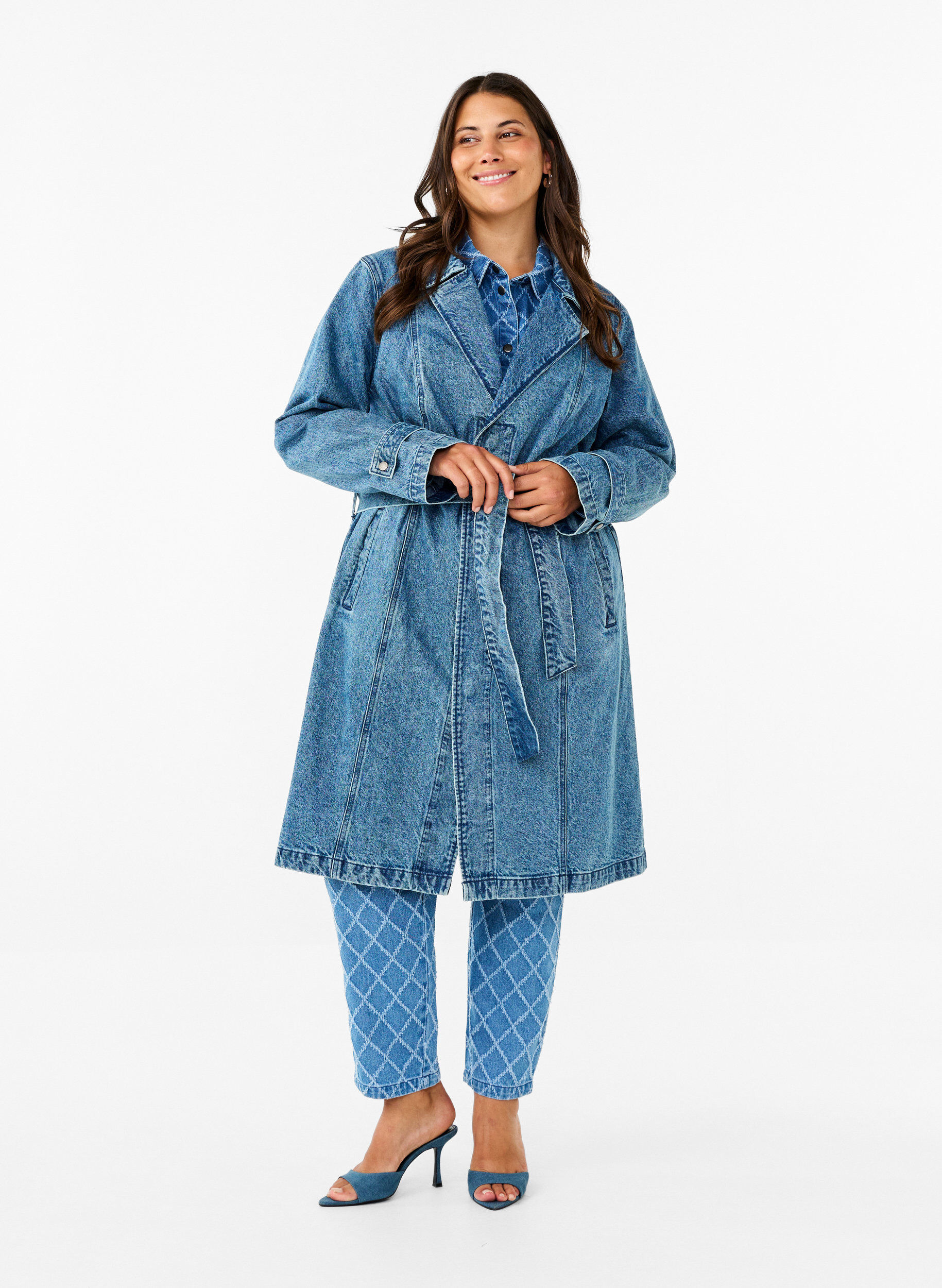 Zizzi Trench en jean avec ceinture, Blue Denim, Model image number 0
