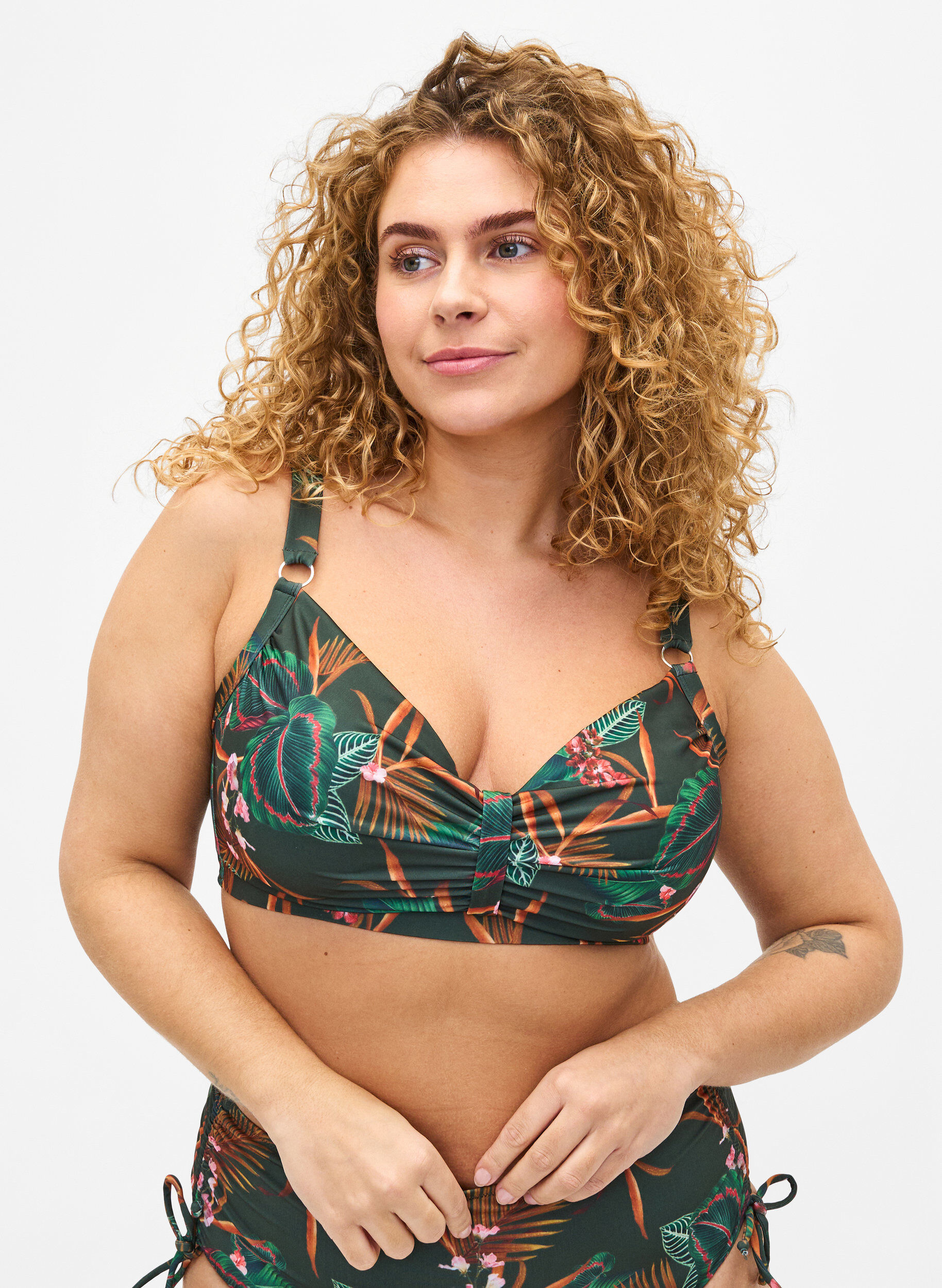 Zizzi B&uuml;gel-Bikini-BH mit Motiv, Gr&uuml;n, Model image number 0