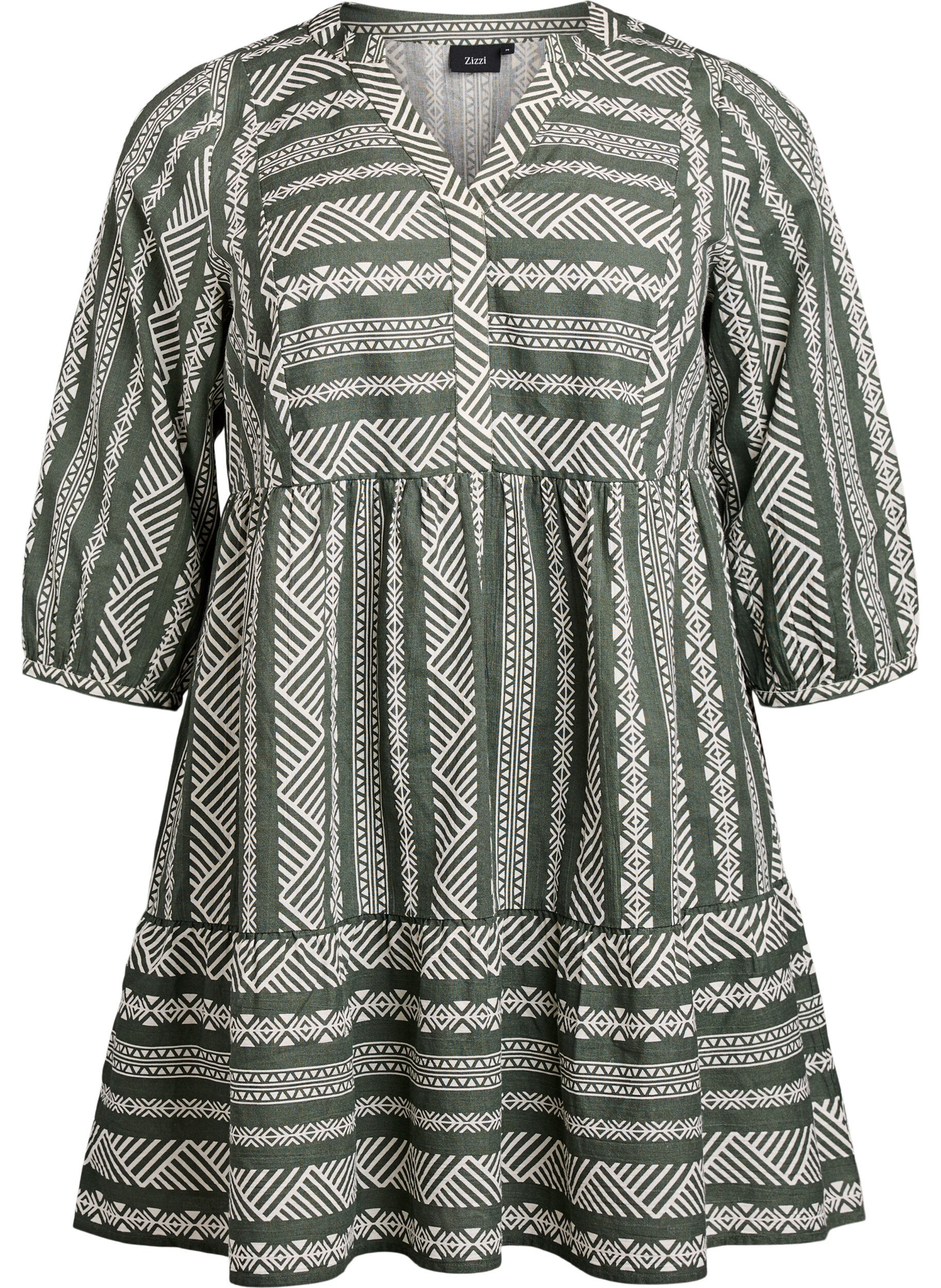 Zizzi Robe courte &agrave; imprim&eacute; graphique et manches 3/4, Vert, Packshot image number 0