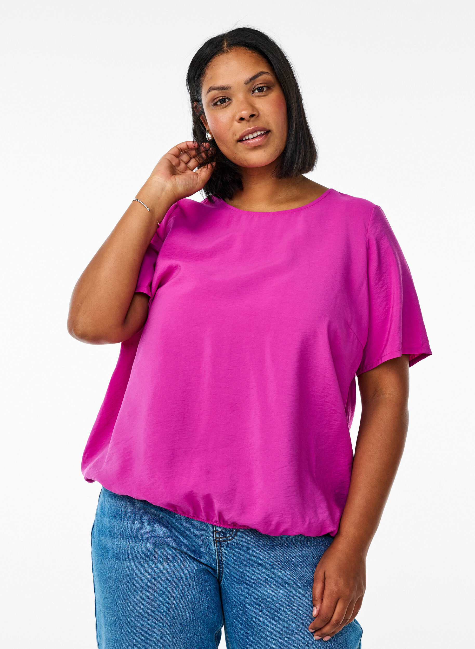 Bluse mit kurzen &Auml;rmeln und elastischem Saum, Pink, Model
