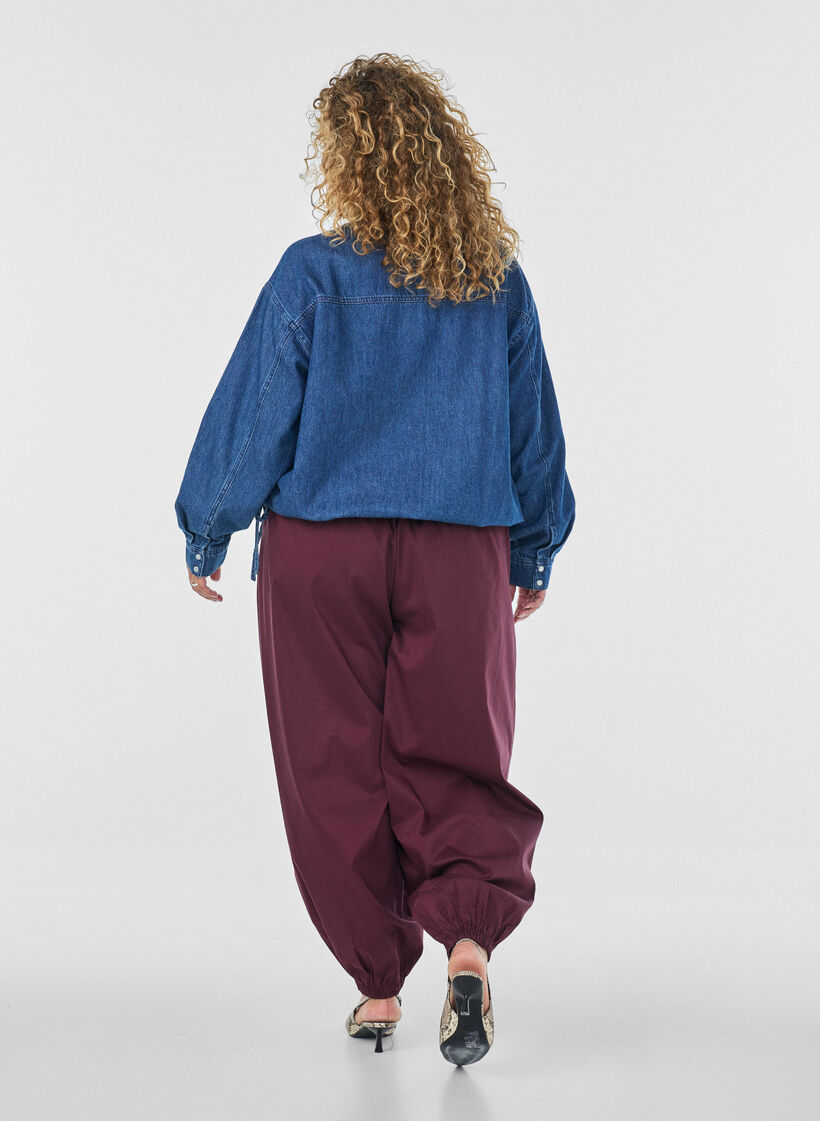 Pantalon ballon avec poches et ceinture &eacute;lastique, Bordeaux, Model image number 1