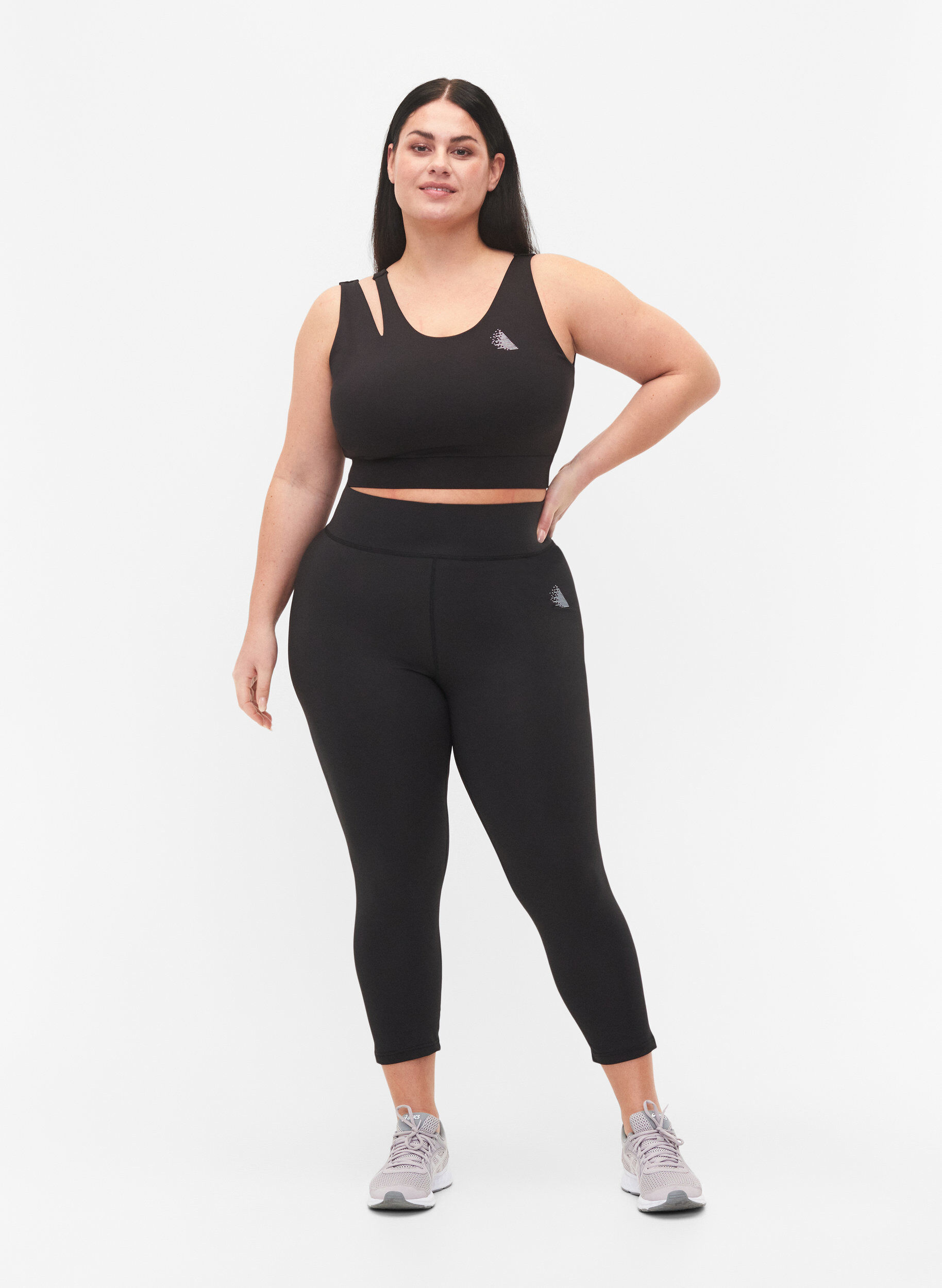 Zizzi Sport-BH mit Cut-Out, Black, Model image number 2