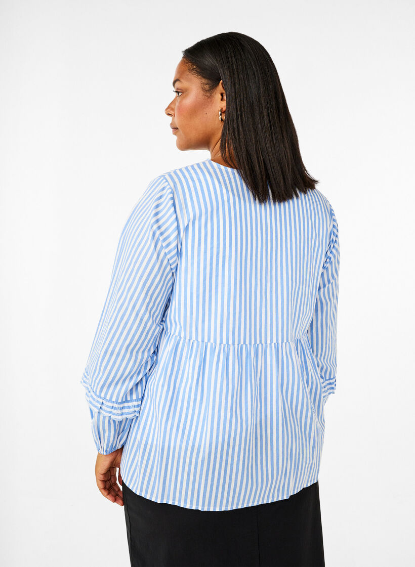 Gestreifte Bluse mit offener Vorderseite und Stickereien, Blau, Model image number 2