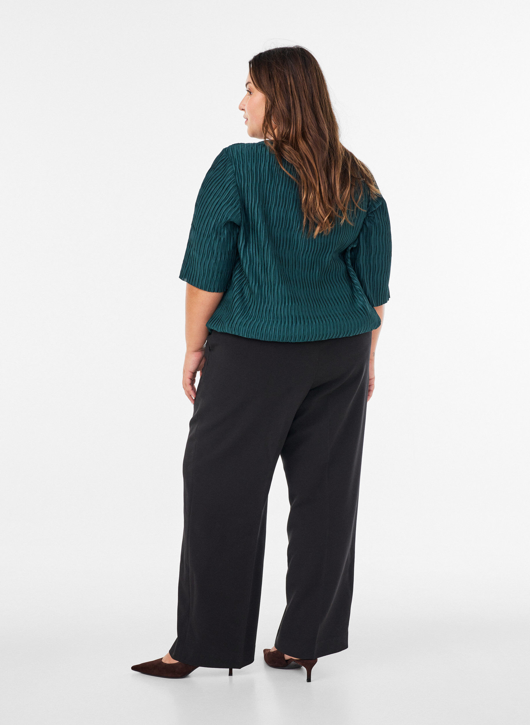 ZizziBlouse avec texture ondul&eacute;e et coupe ballon, Vert fonc&eacute;, Model image number 2