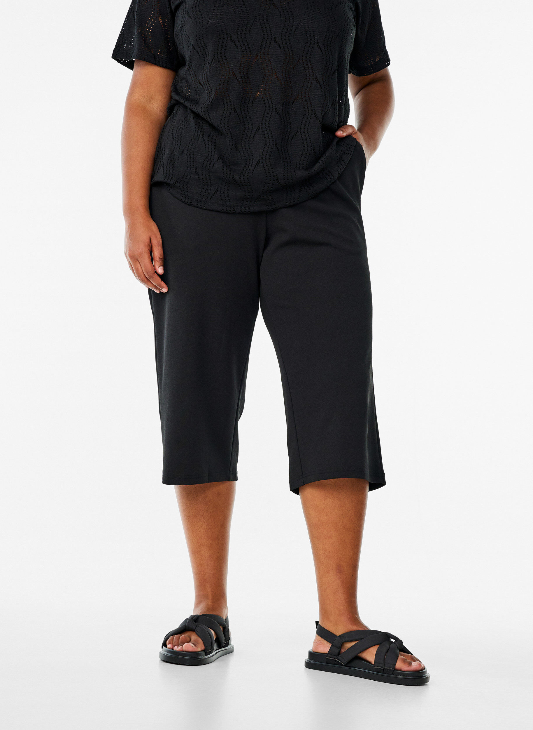 Zizzi FLASH - Culotte taille haute &agrave; coupe ample, Noir, Model image number 3