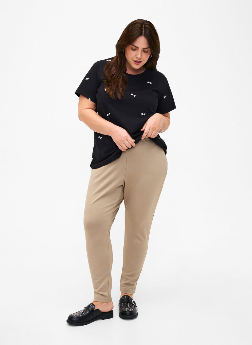 Pantalon court avec poches, Beige, Model image number 0