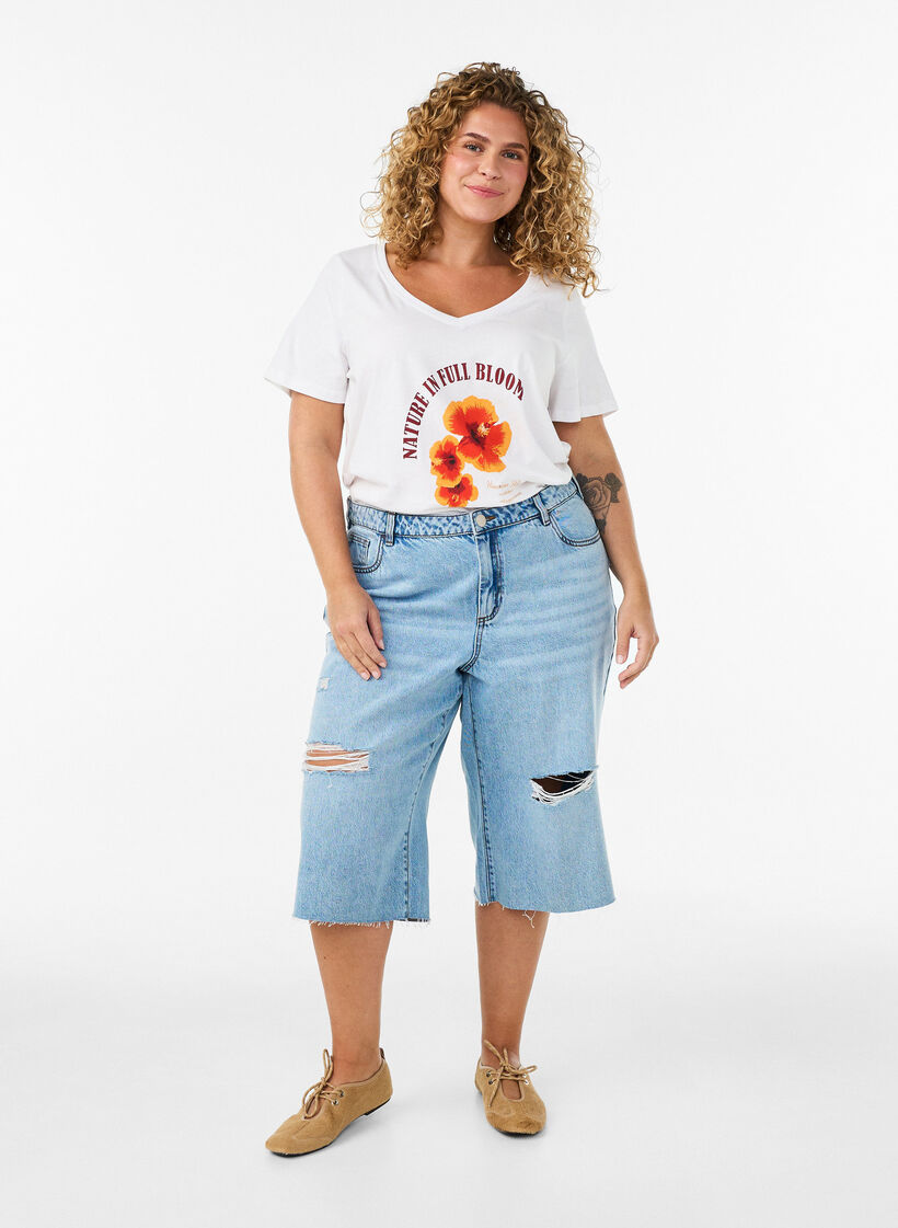T-shirt en coton avec imprim&eacute; sur le devant et col en V, Blanc, Model image number 1