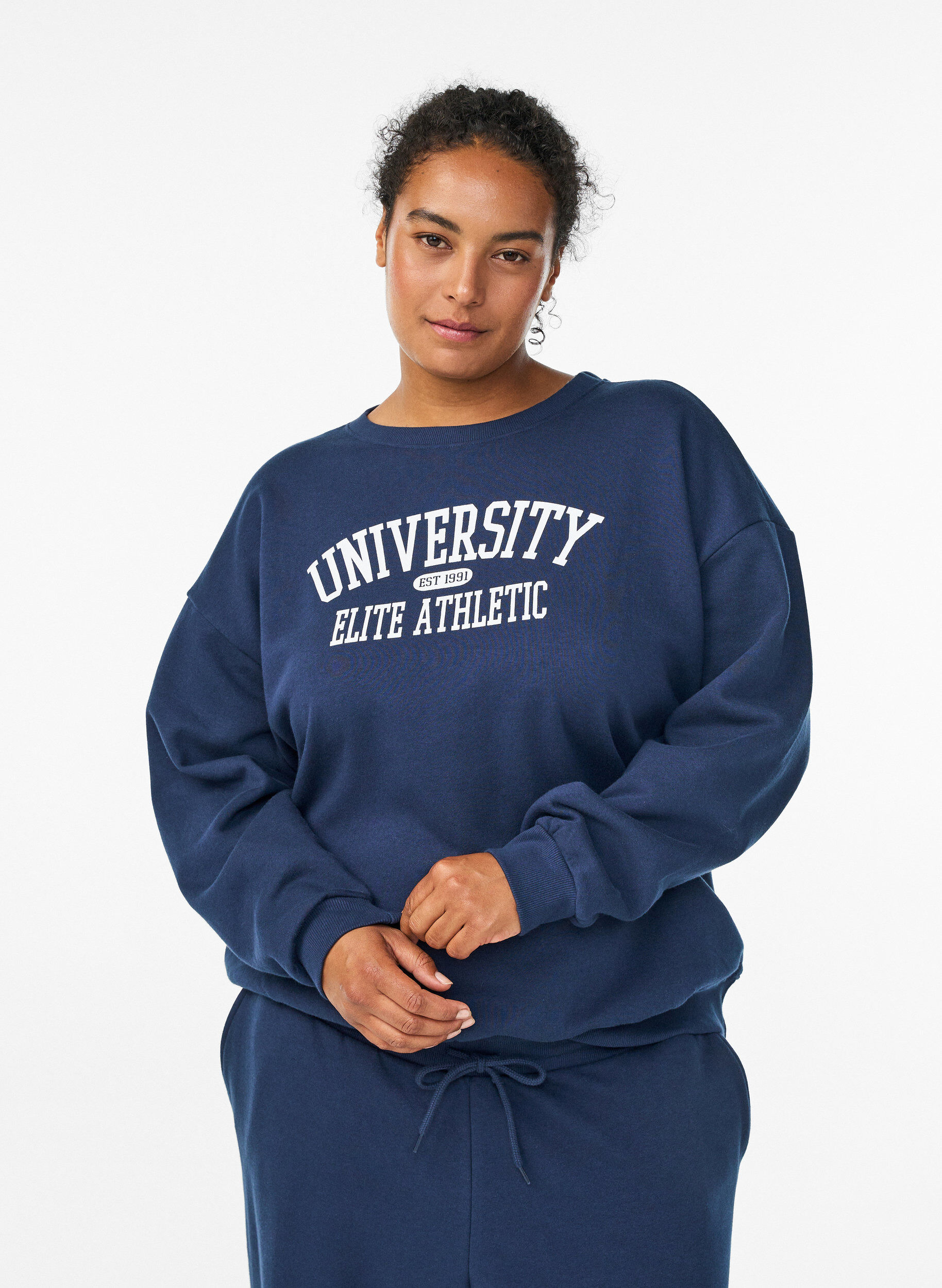 Sweat-shirt avec imprim&eacute; texte, Bleu, Model