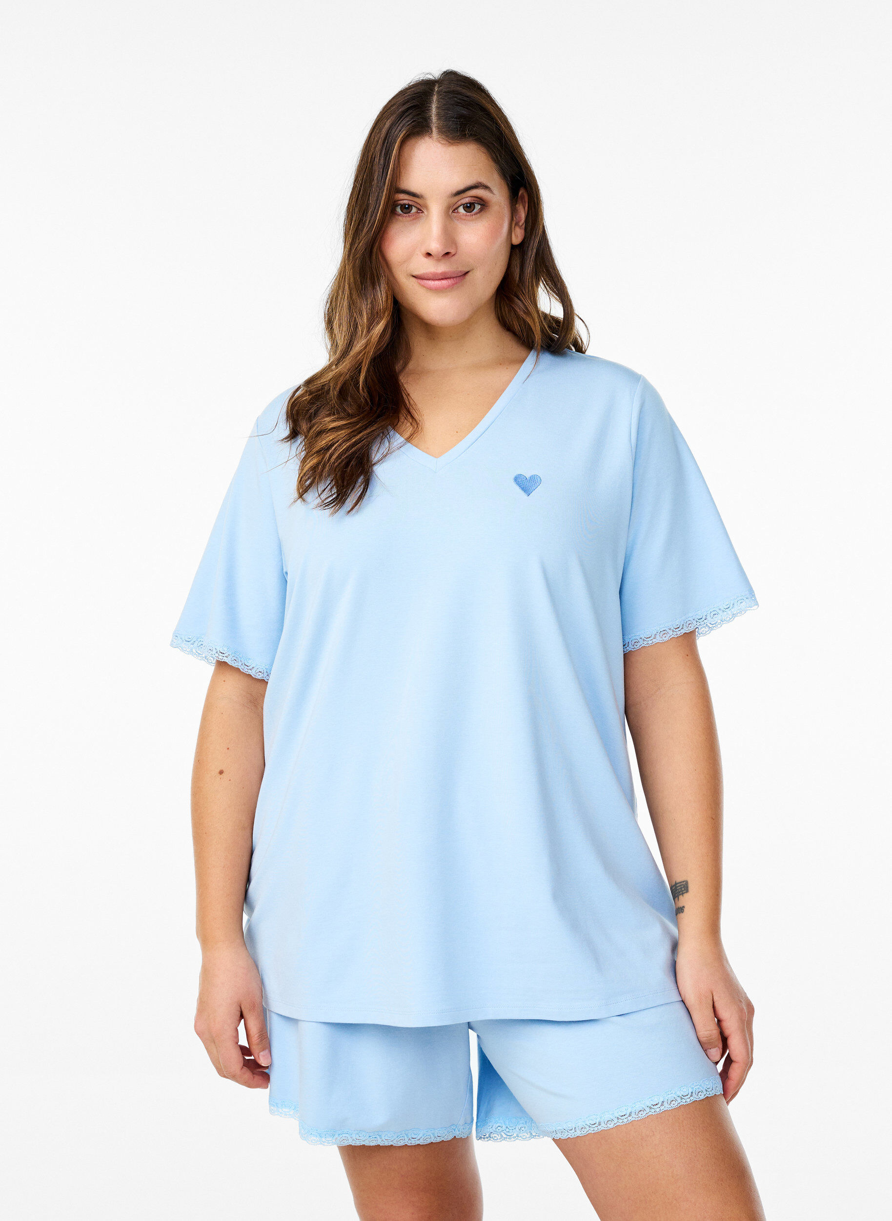 Lockere Shorts aus Modal-Mischung mit Spitzensaum, Dutch Canal, Model