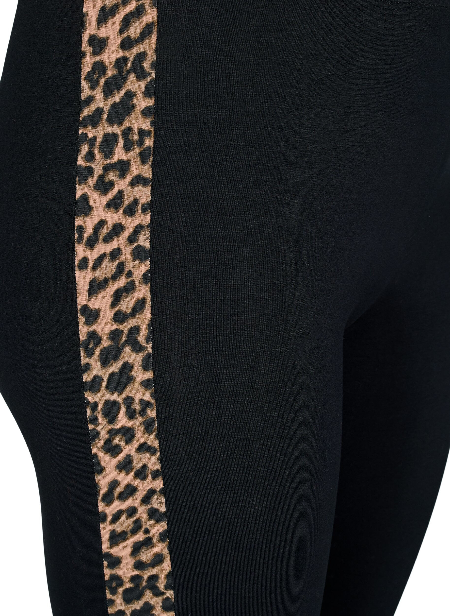 Zizzi Legging en viscose &agrave; rayures imprim&eacute; l&eacute;opard, Black W. Leo, Packshot image number 2