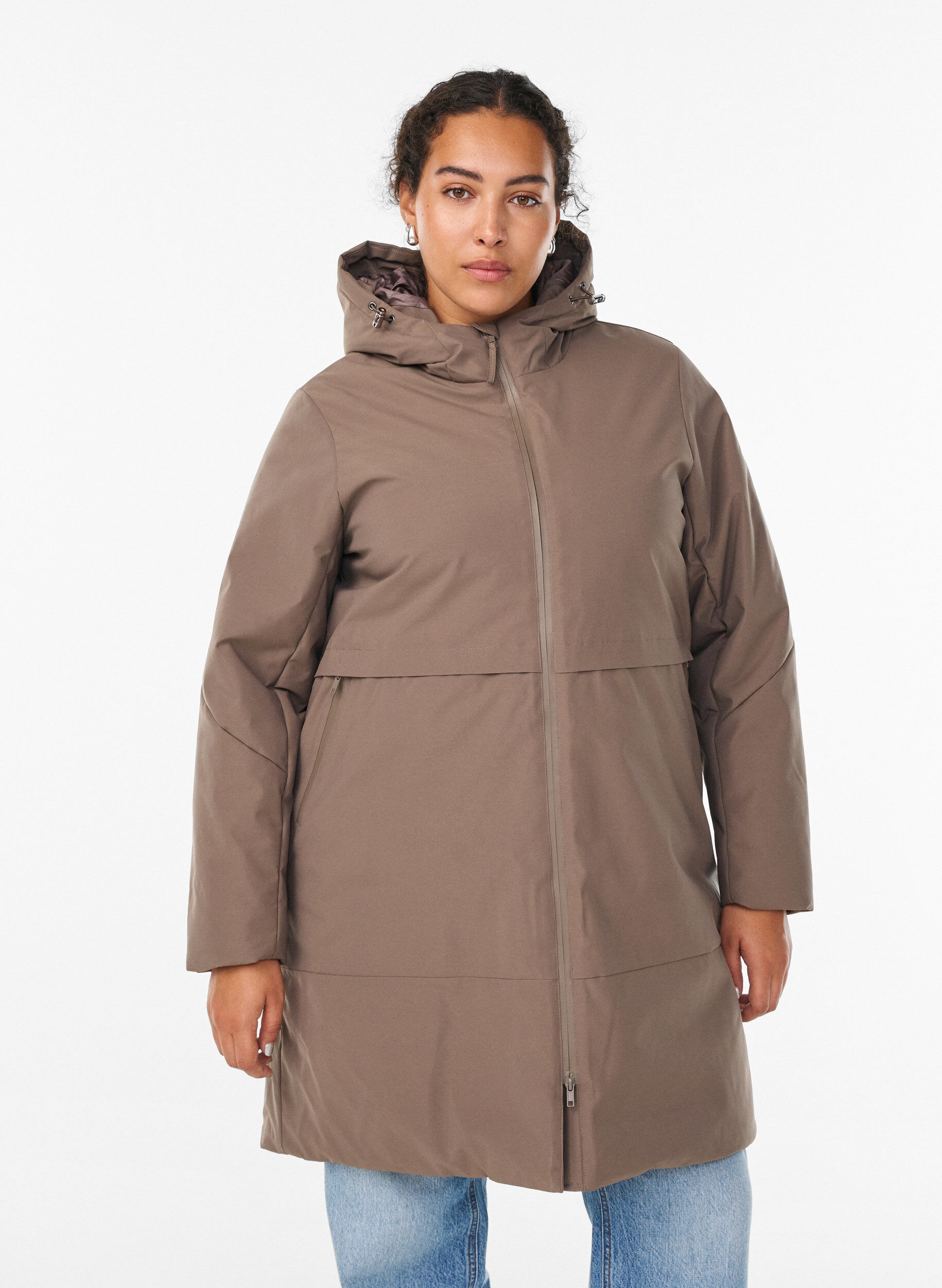 Winterjacke mit verstellbarer Taille, Braun, Model