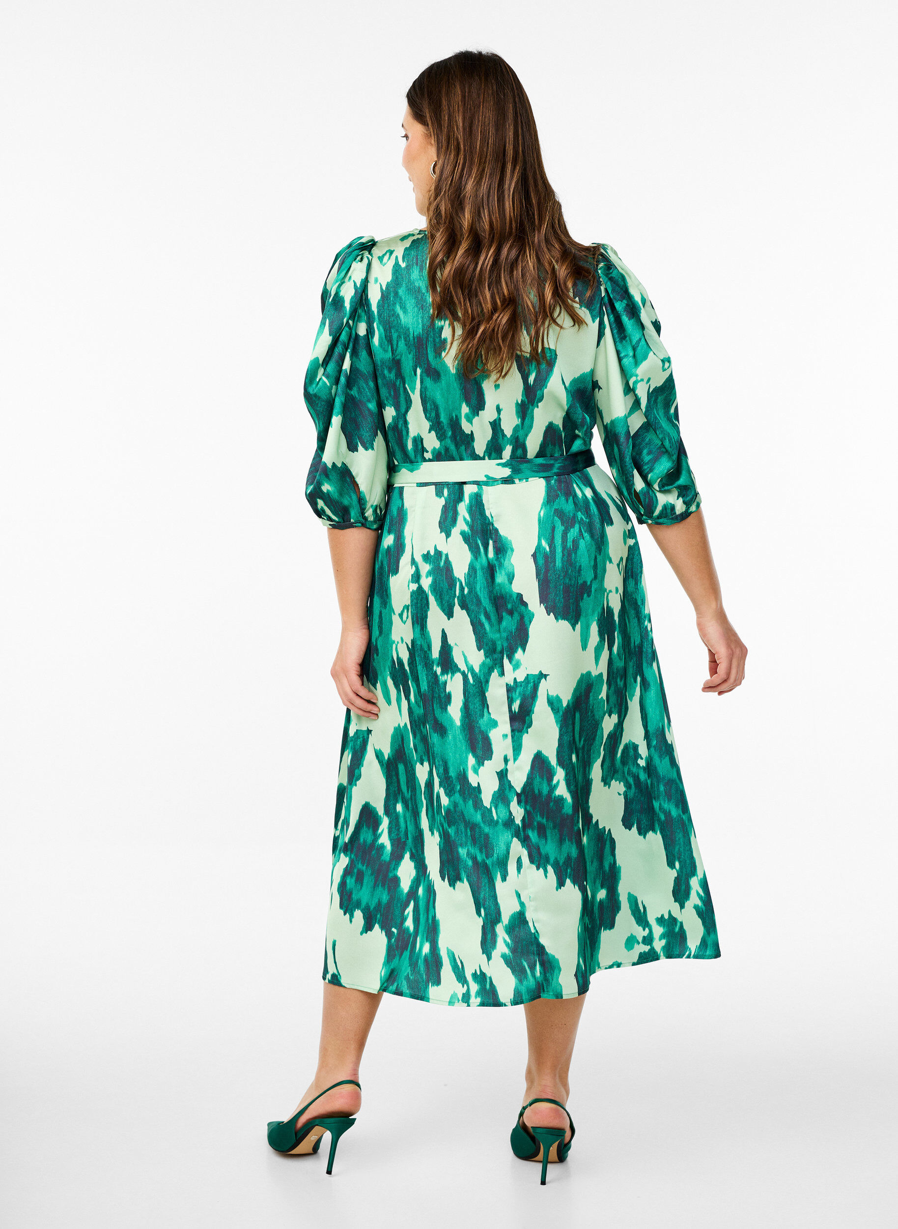 Zizzi Robes de soir&eacute;e &agrave; manches courtes avec ceinture &agrave; n&oelig;ud, Vert, Model image number 1