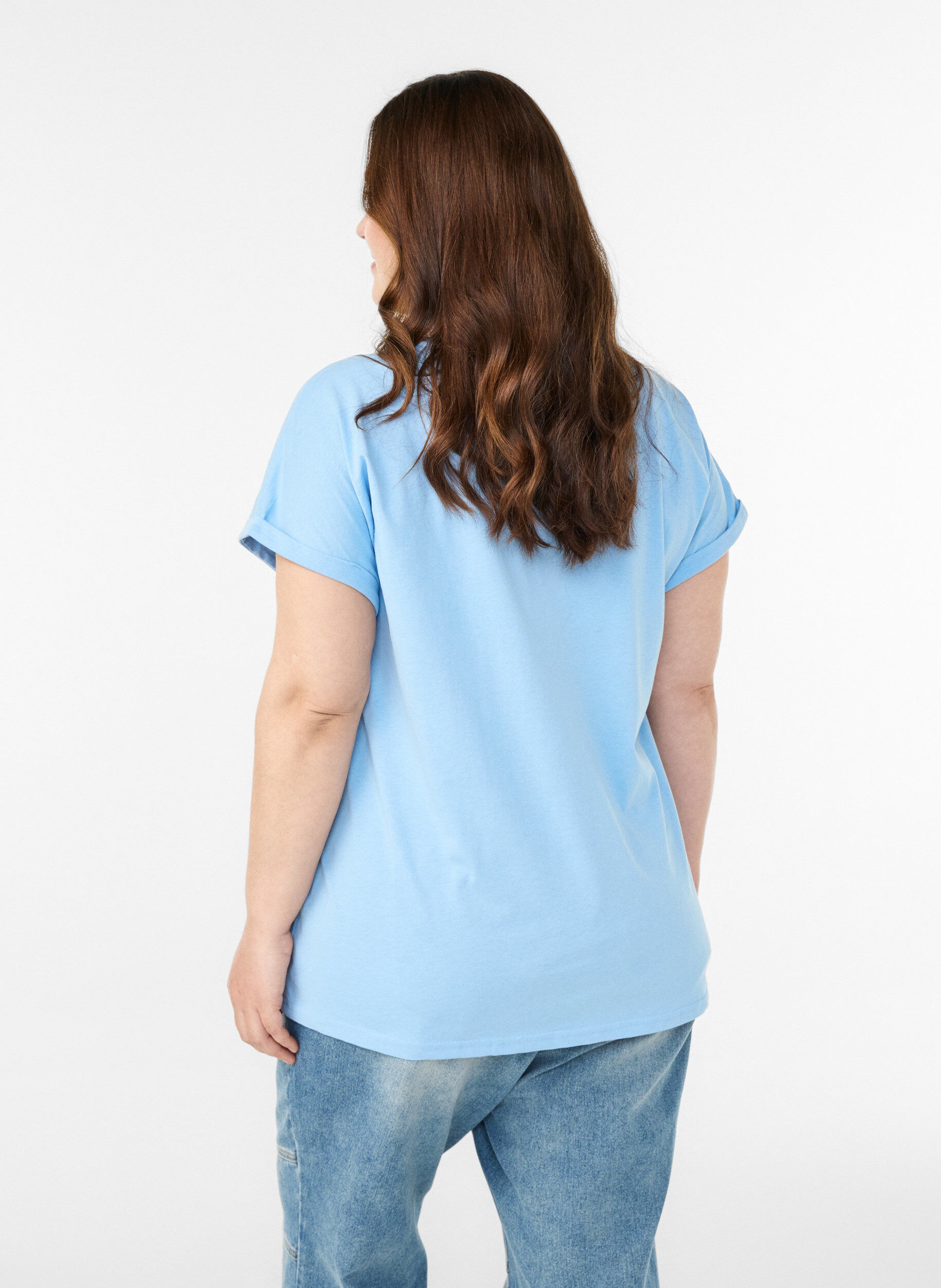 Zizzi T-Shirt aus Baumwollmischung mit kurzen &Auml;rmeln, Blau, Model image number 2