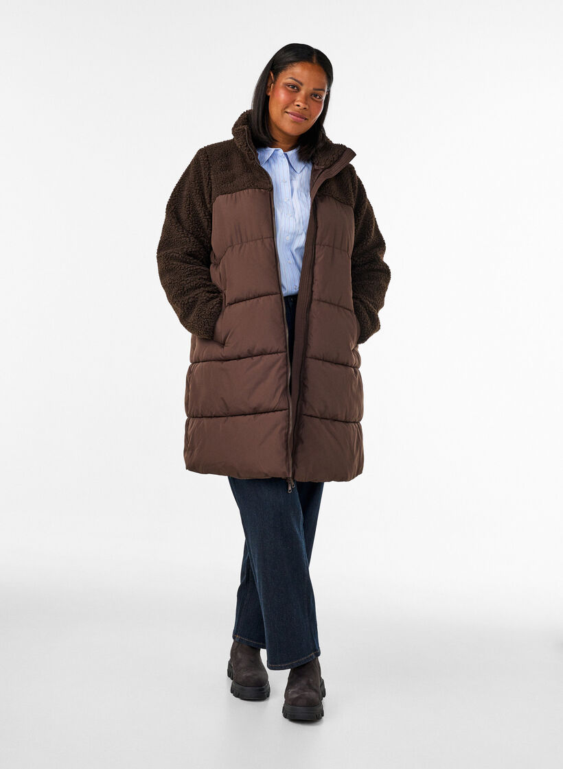 Doudoune mi-longue avec polaire teddy, Marron, Model image number 1