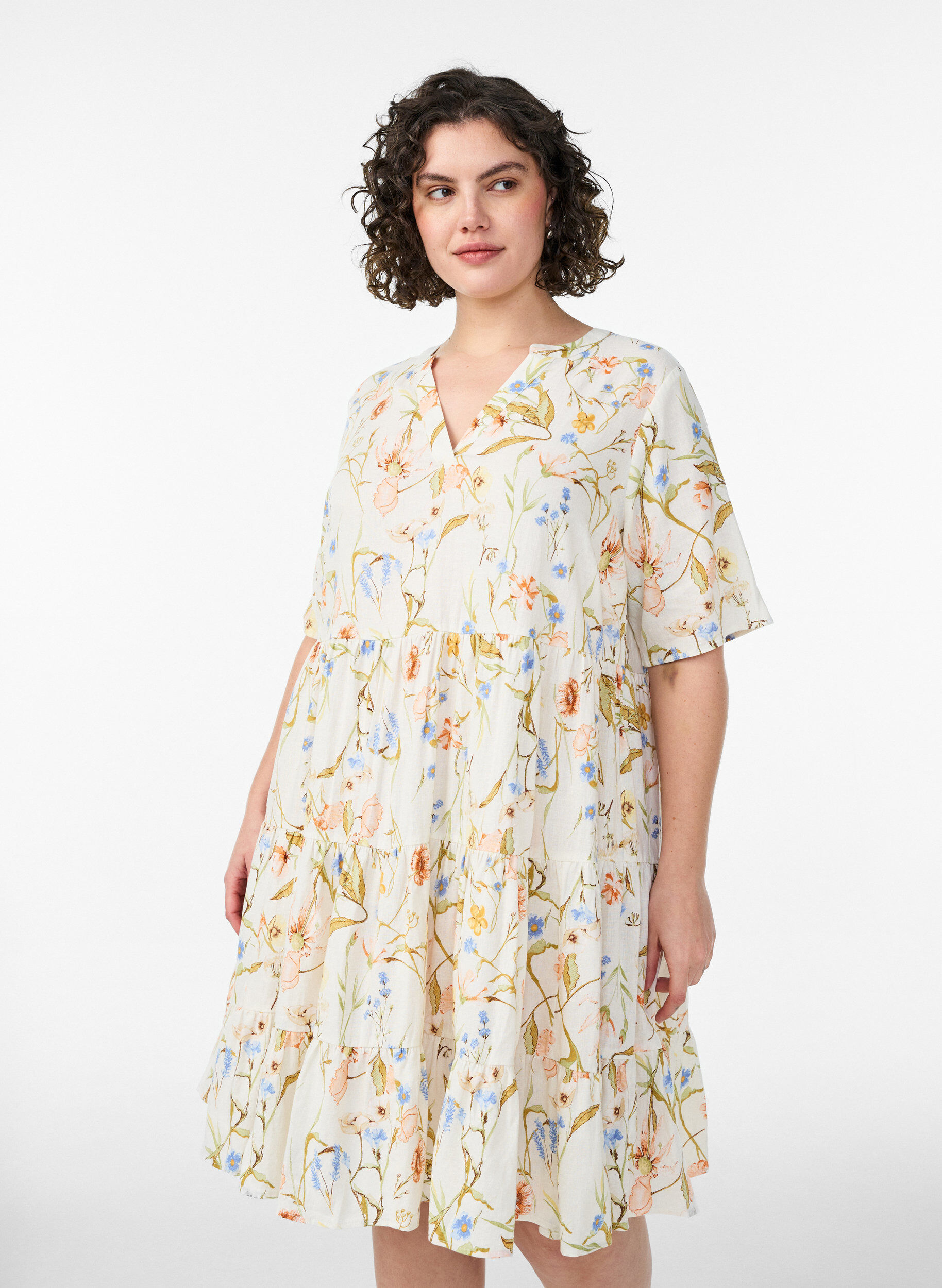 Robe A-line longueur genou en lin et viscose, Vanille, Model
