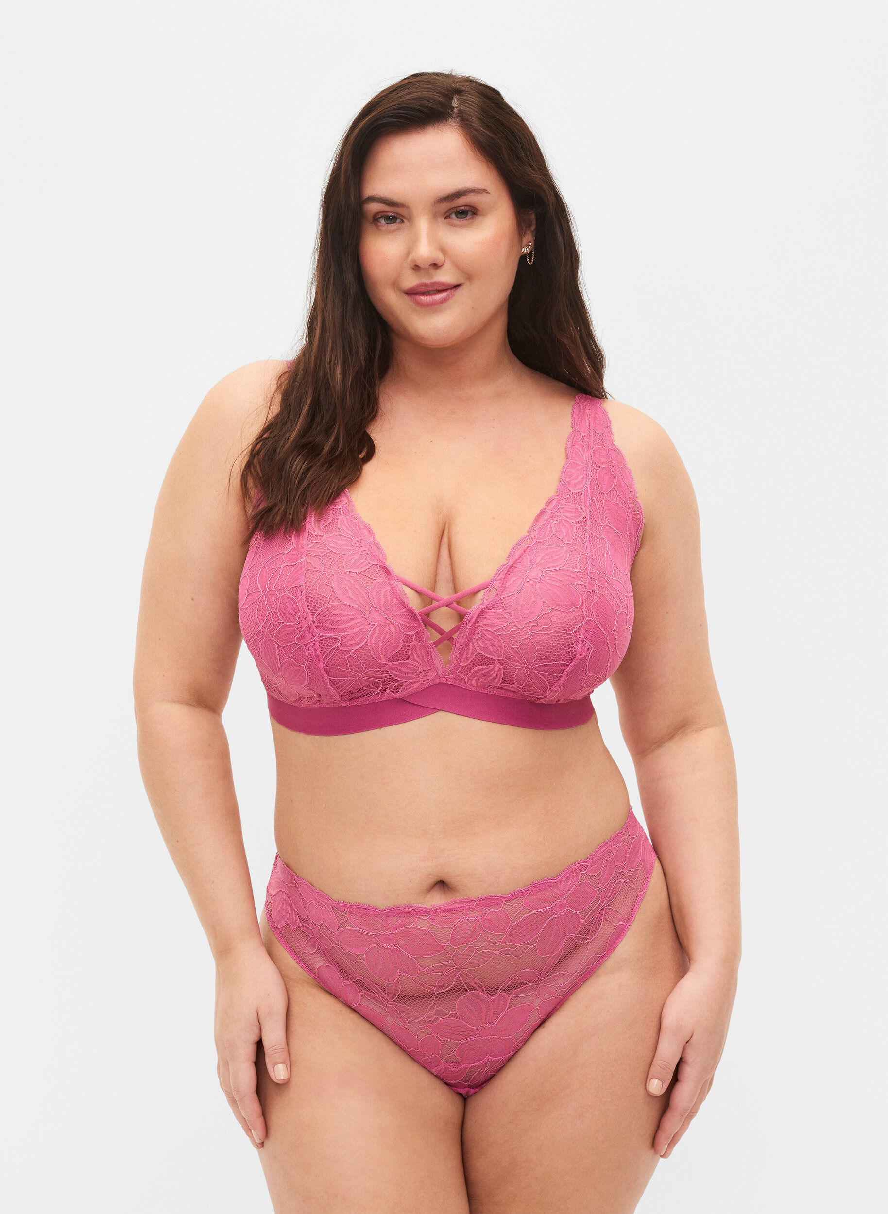 Zizzi Support the breasts - Culotte en dentelle Tai, Rose Ass., Model image number 0