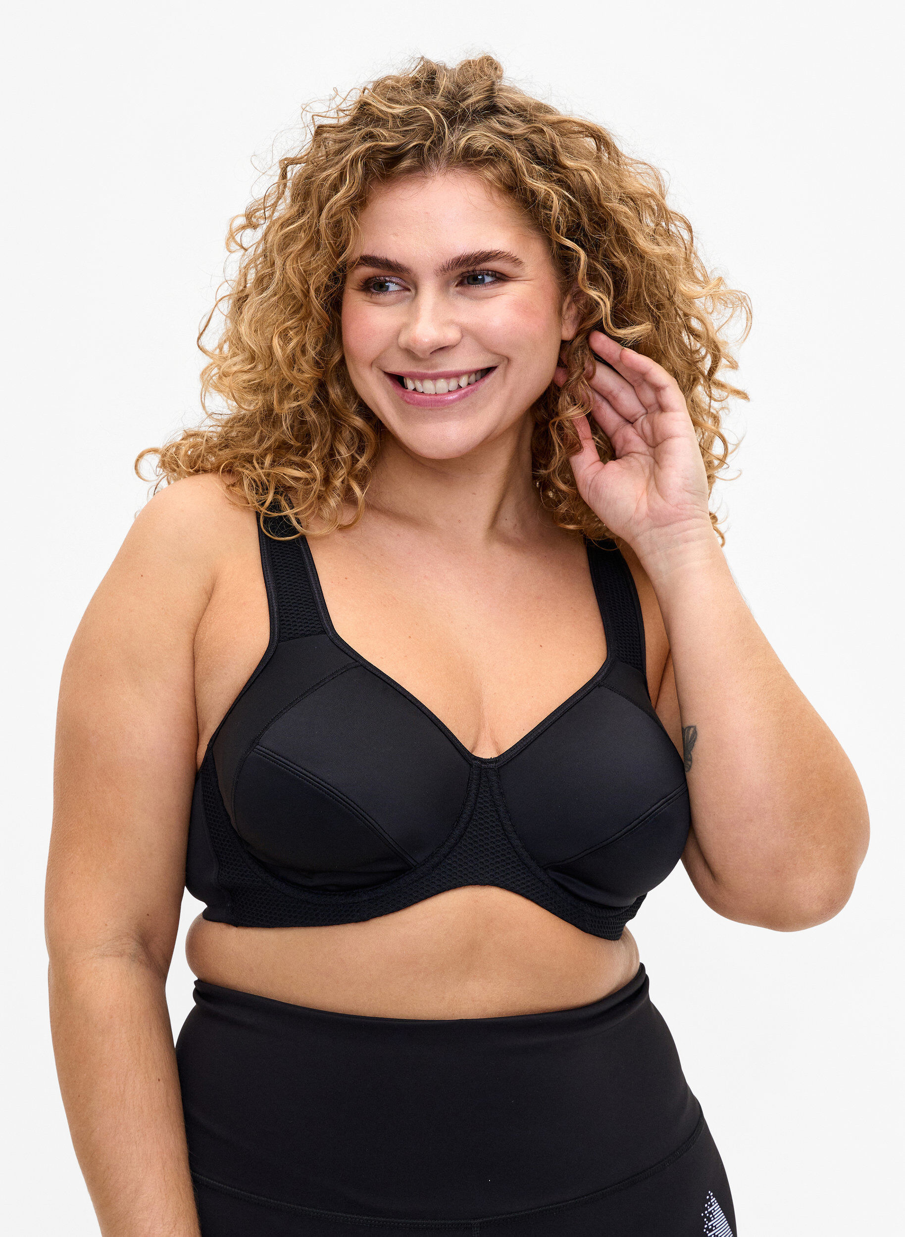 Zizzi CORE, HIGH SUPPORT WIRE BRA &ndash; Sport-BH mit B&uuml;gel, Schwarz, Model image number 0