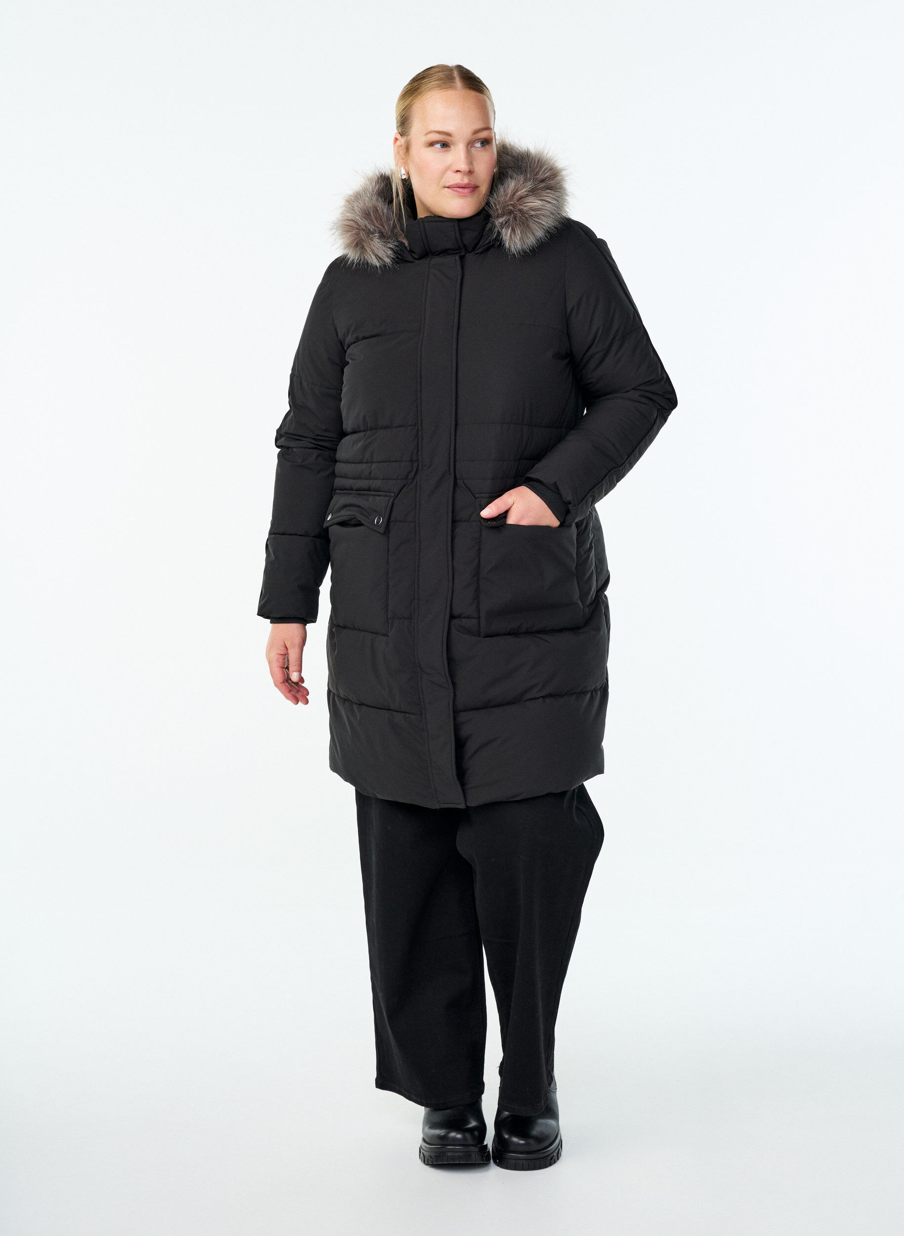 Zizzi Wasserabweisender Parka mit Kunstpelzkragen, Schwarz, Model image number 1