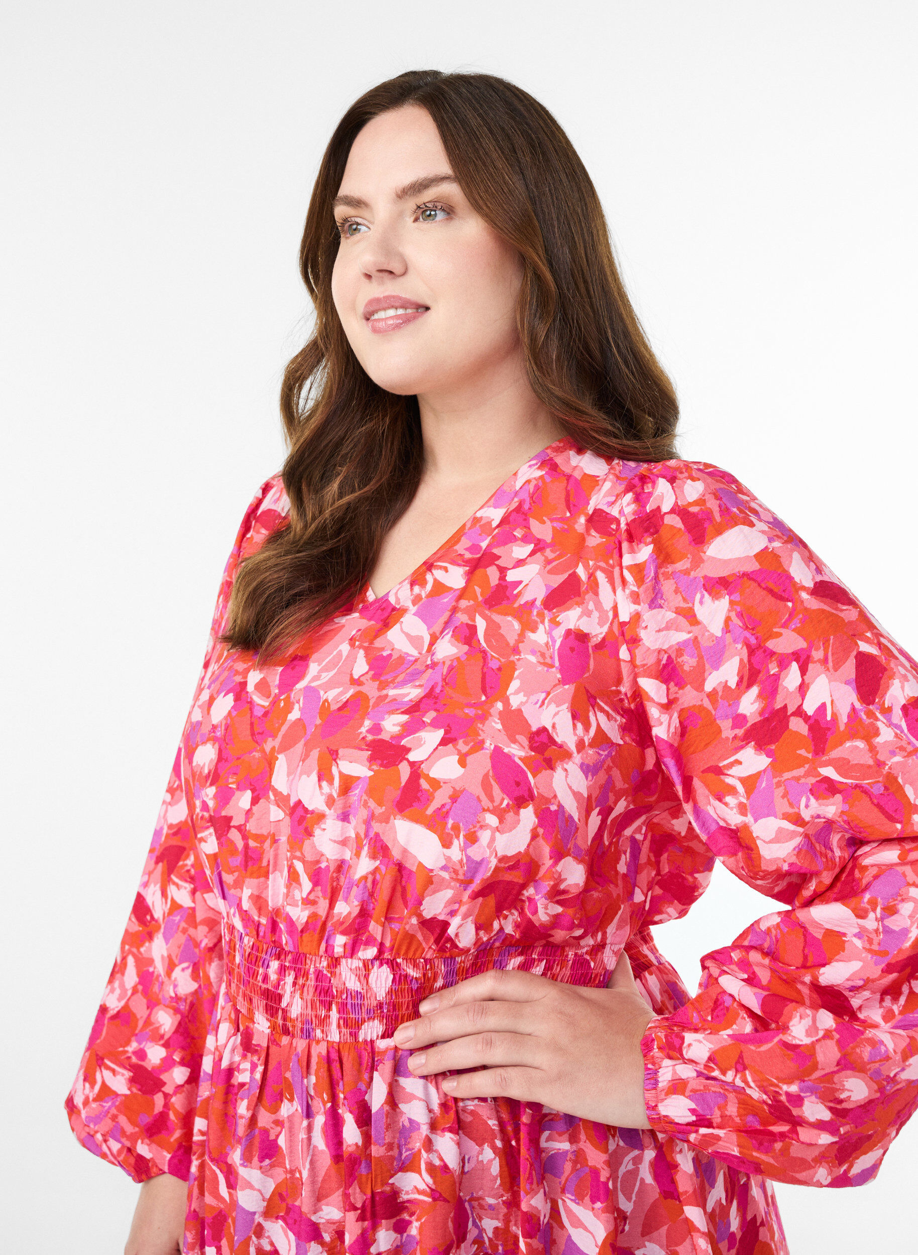 Zizzi Midikleid mit buntem Bl&auml;ttermuster, Pink, Model image number 3