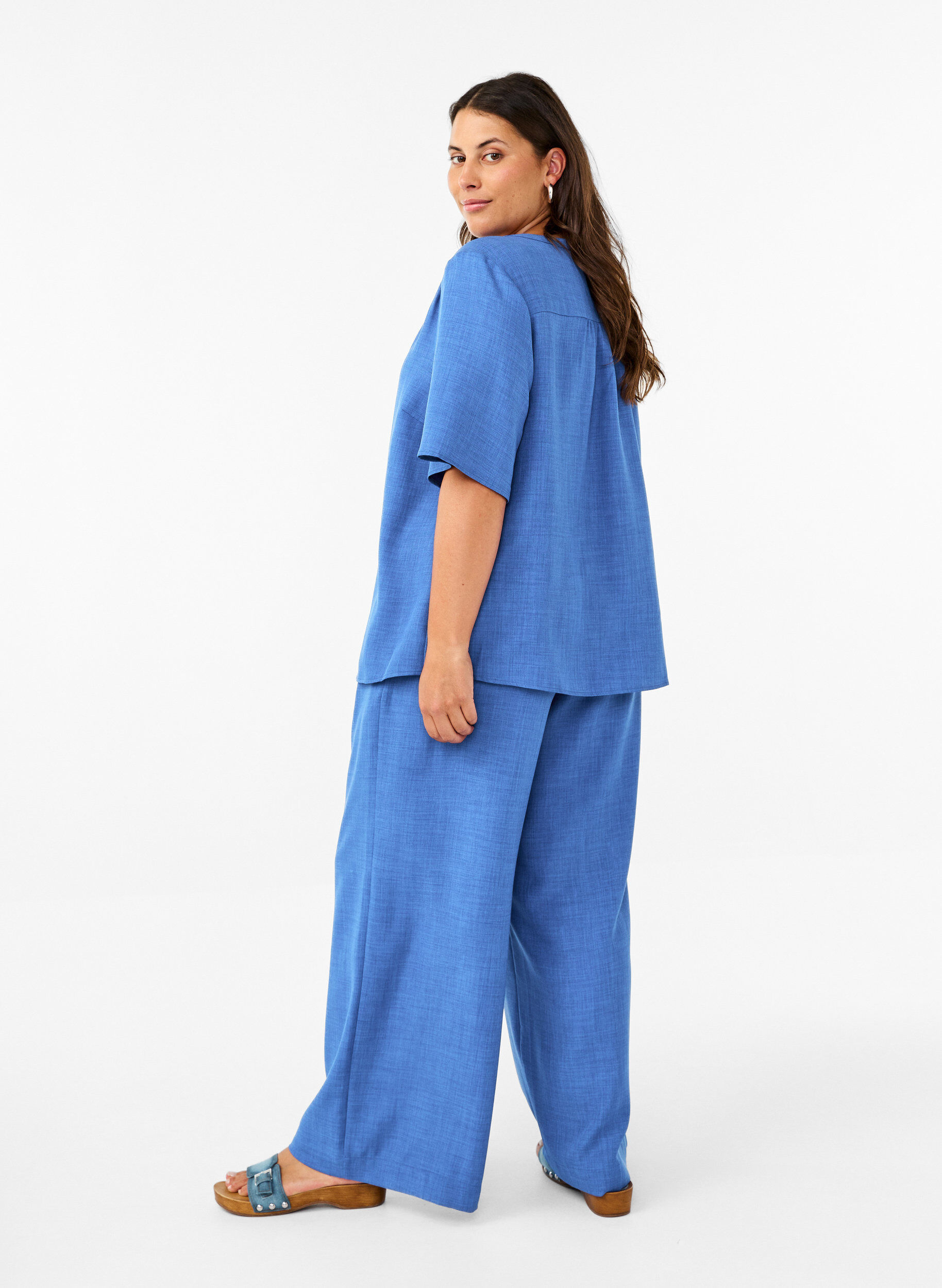 ZizziPantalon ample avec ceinture &eacute;lastique et poches, Bleu, Model image number 1