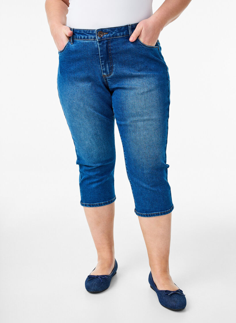 Emily slim fit Denim-Caprihose, Blau, Model image number 2