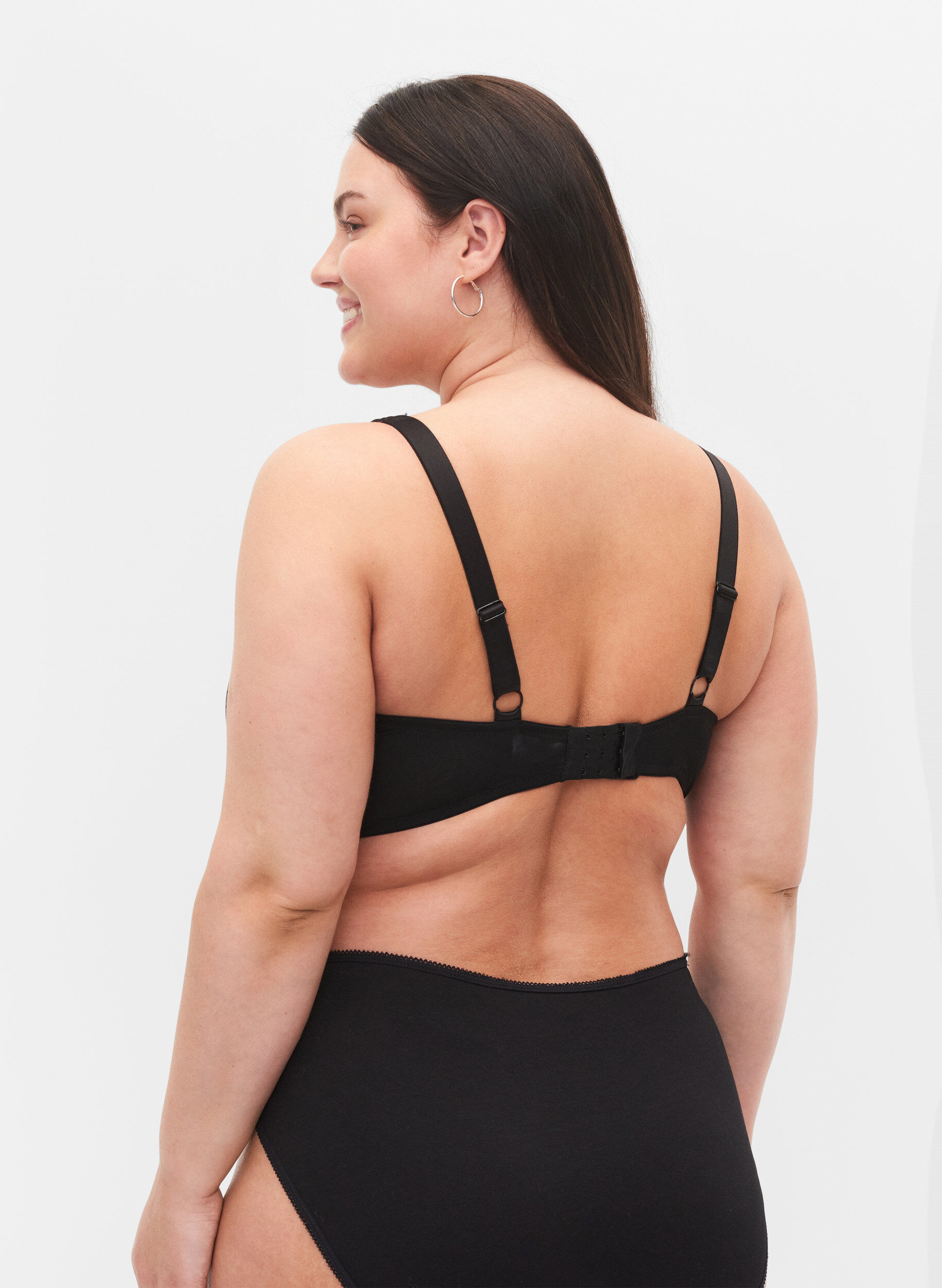 Zizzi BH mit herausnehmbaren Pads, Black, Model image number 1