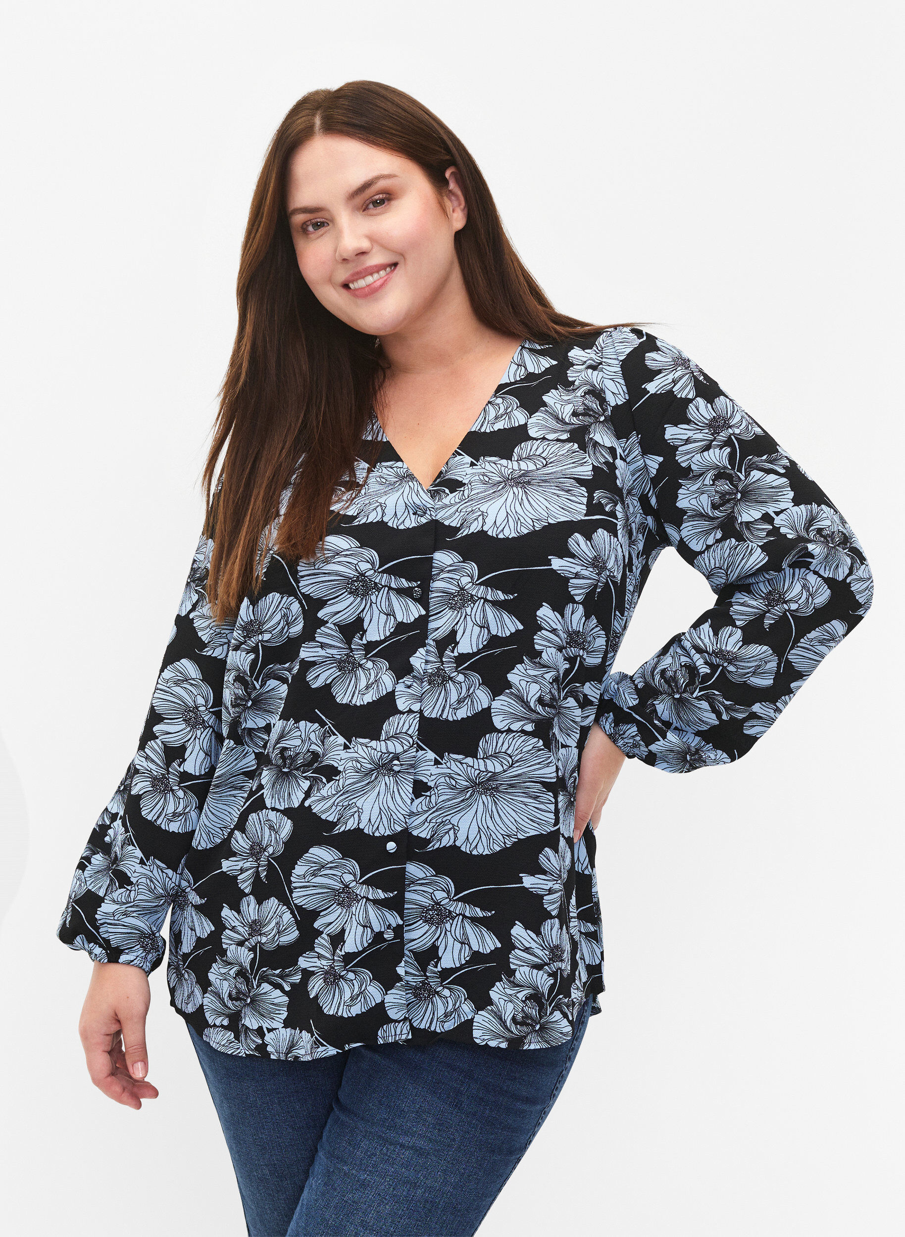 Zizzi Blouse avec col en V et imprim&eacute;, Black B. Flower AOP, Model image number 0