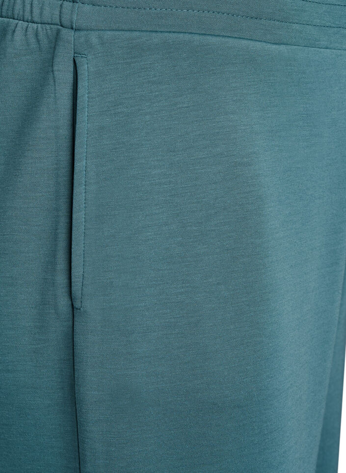 Pantalon 7/8 en modal mélangé avec poches, Vert, Packshot image number 2