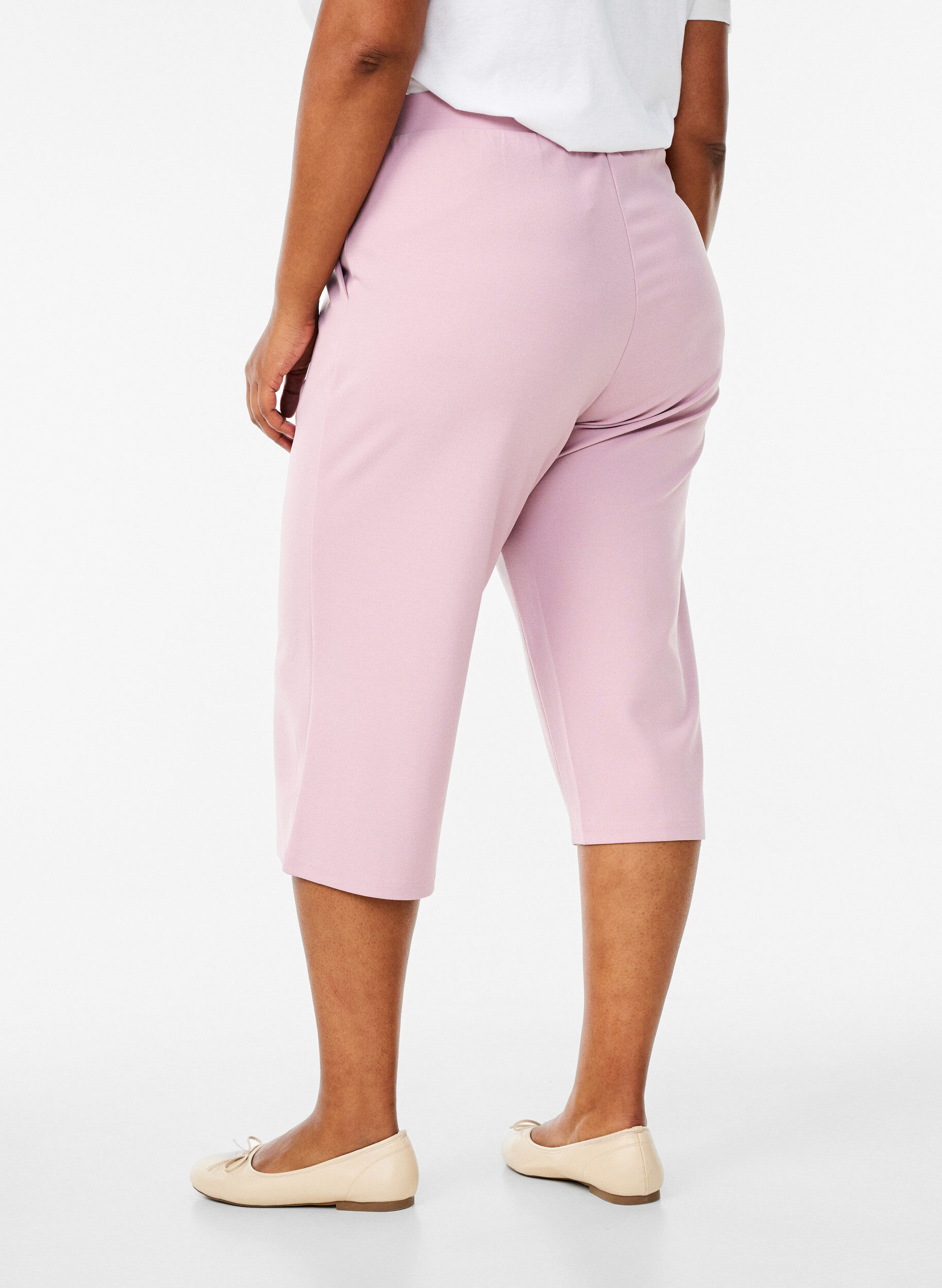 Zizzi Culotte taille haute &agrave; coupe ample, Rose poudr&eacute;e, Model image number 1